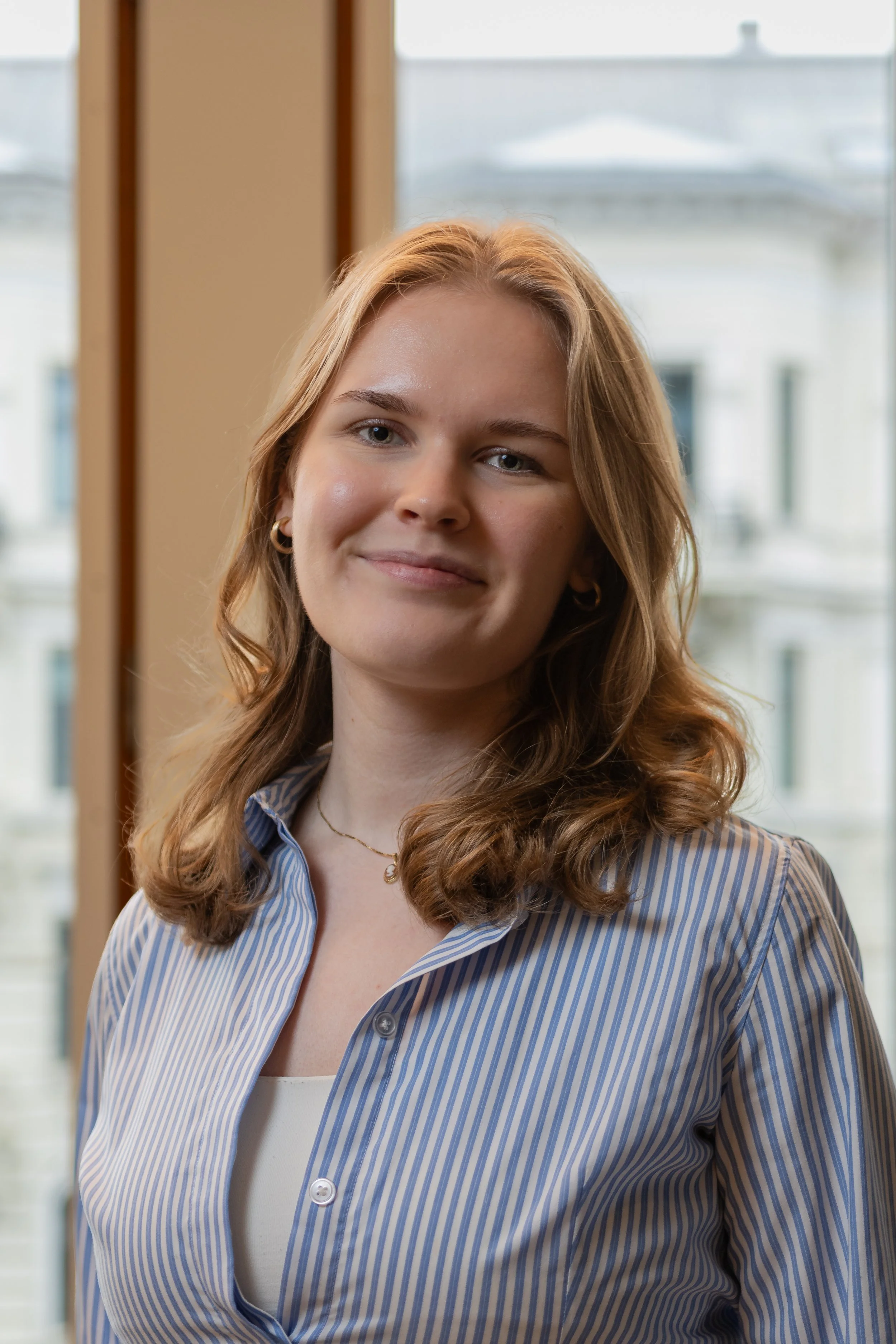 Portrett av Kristin Snortheim, ansatt i Hilde Bryhn AS.