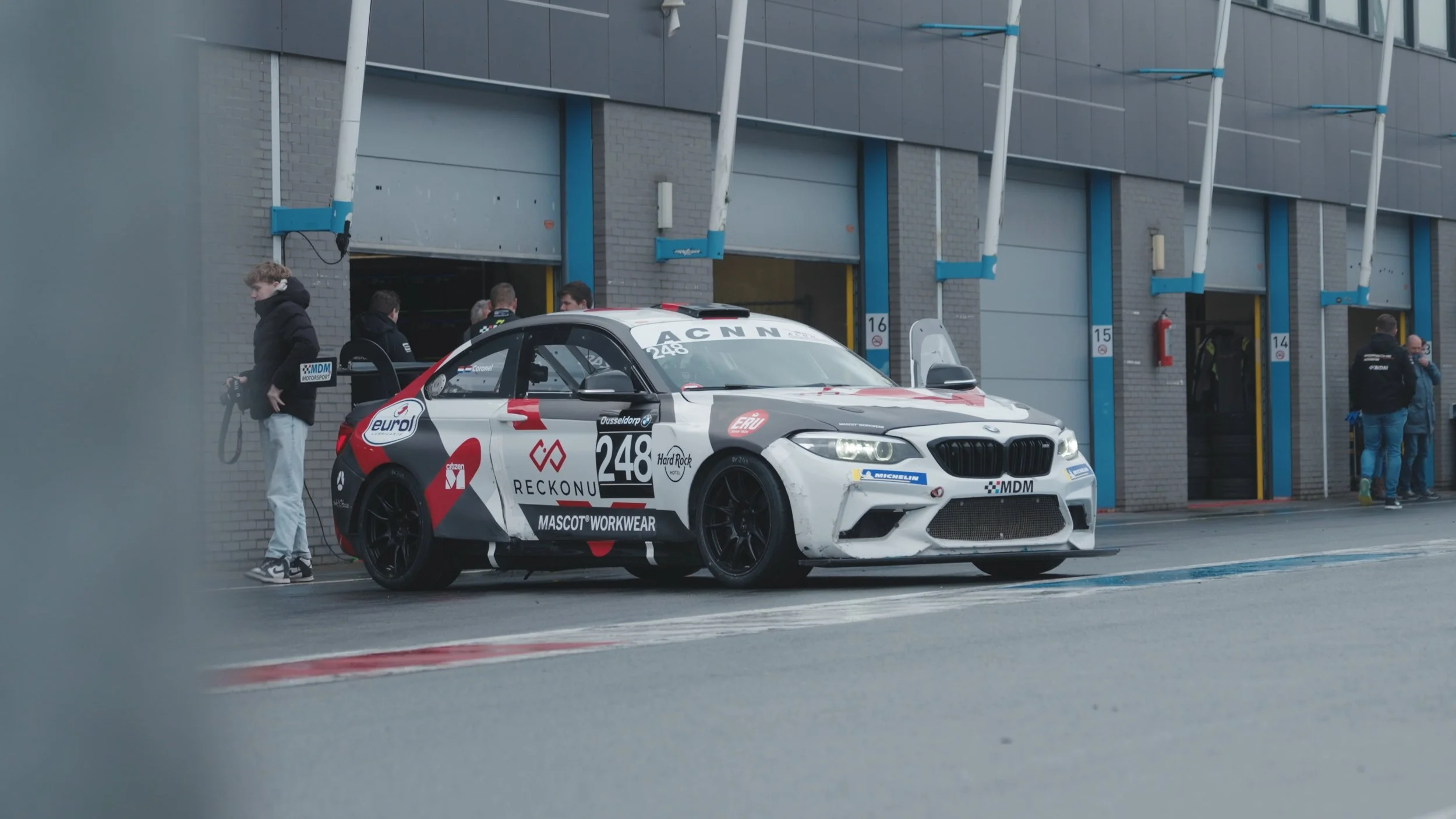 Timeline 1_01_02_23_06.jpg