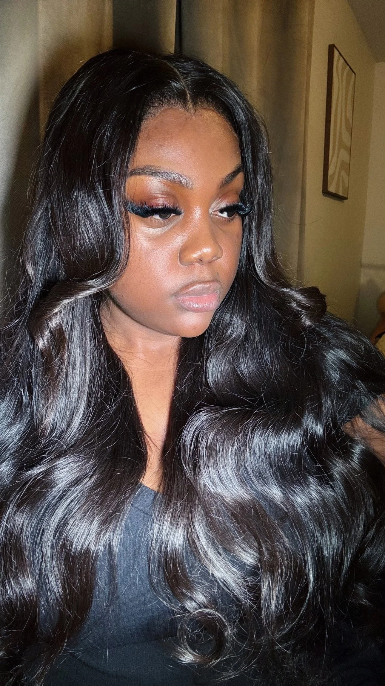Cheveux vierges indiens Wavy naturels, brillants et soyeux – AUSTA Hair.