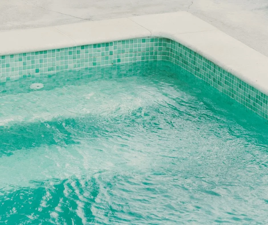 5 Signs Your Gilbert Pool Isn't Getting Properly Maintained