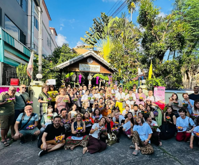 International students at Ong Thai Massage School