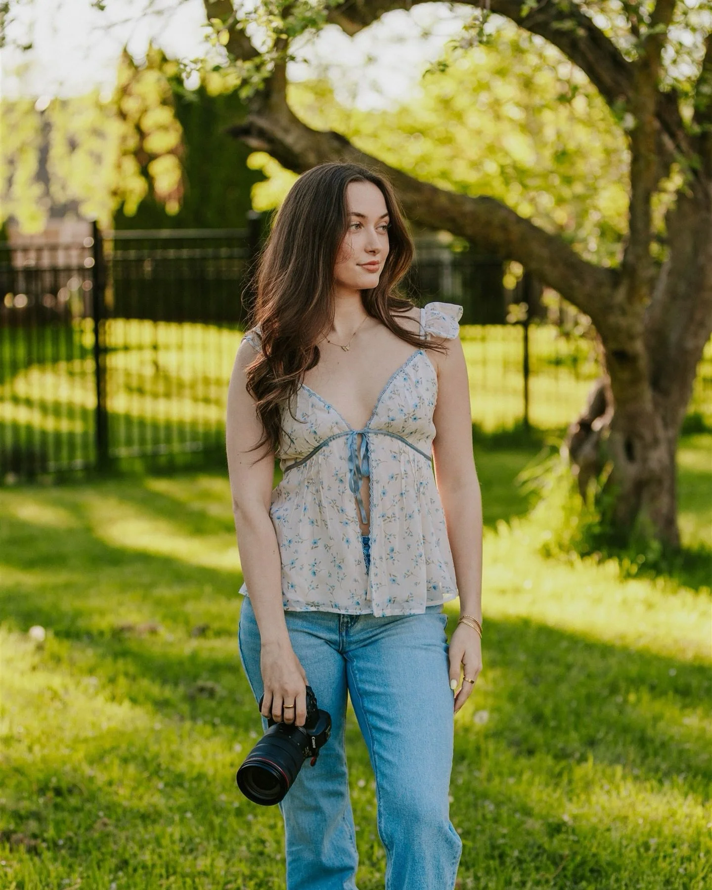 Today marks the 4th anniversary of Emma Nichol Photography, and I&rsquo;m honestly blown away by how much this journey continues to grow and inspire me.

Each year brings new faces, stories, and moments that remind me why I fell in love with this wor