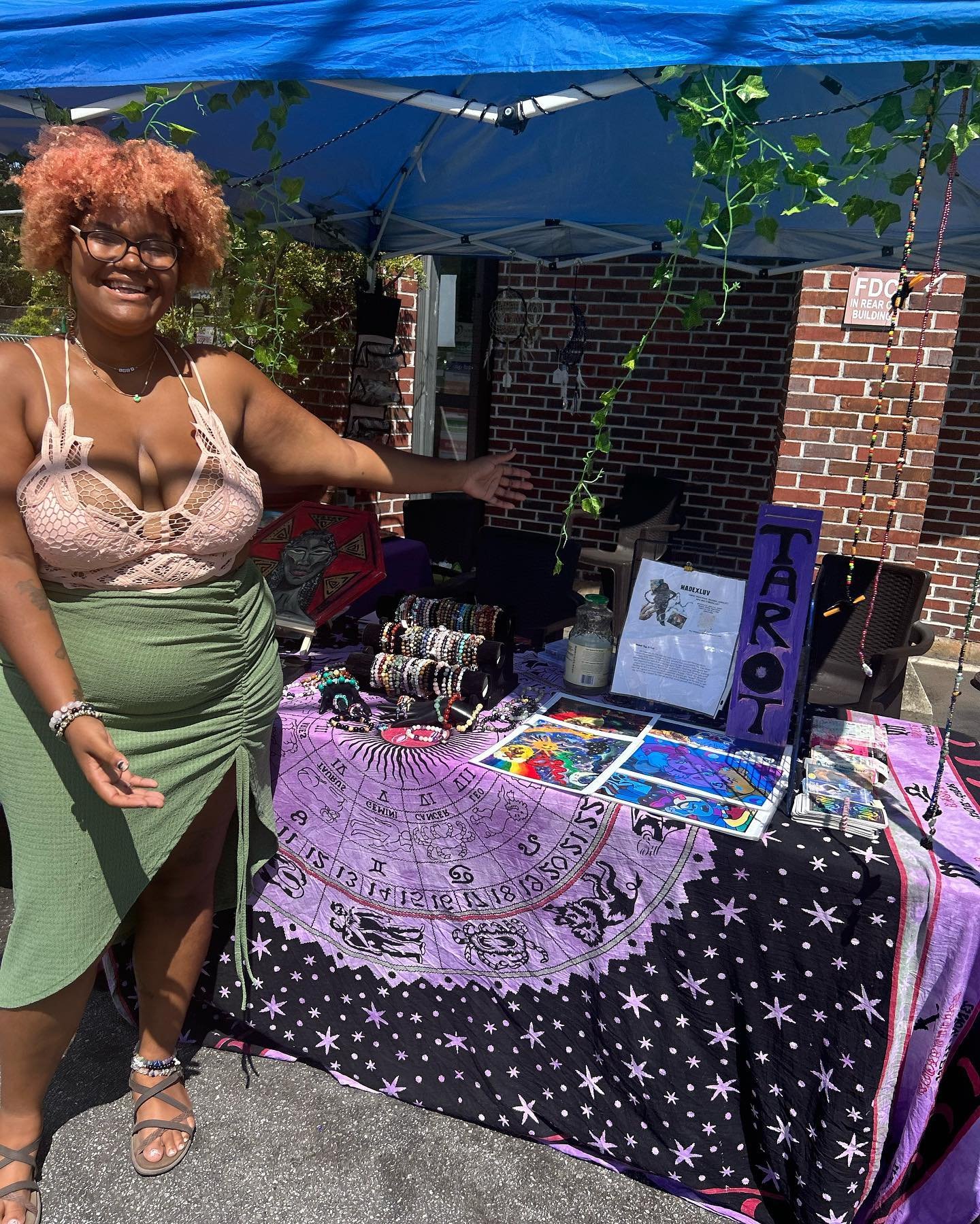 Ask me why Wednesdays are my favorite day of the week! 🥰💕