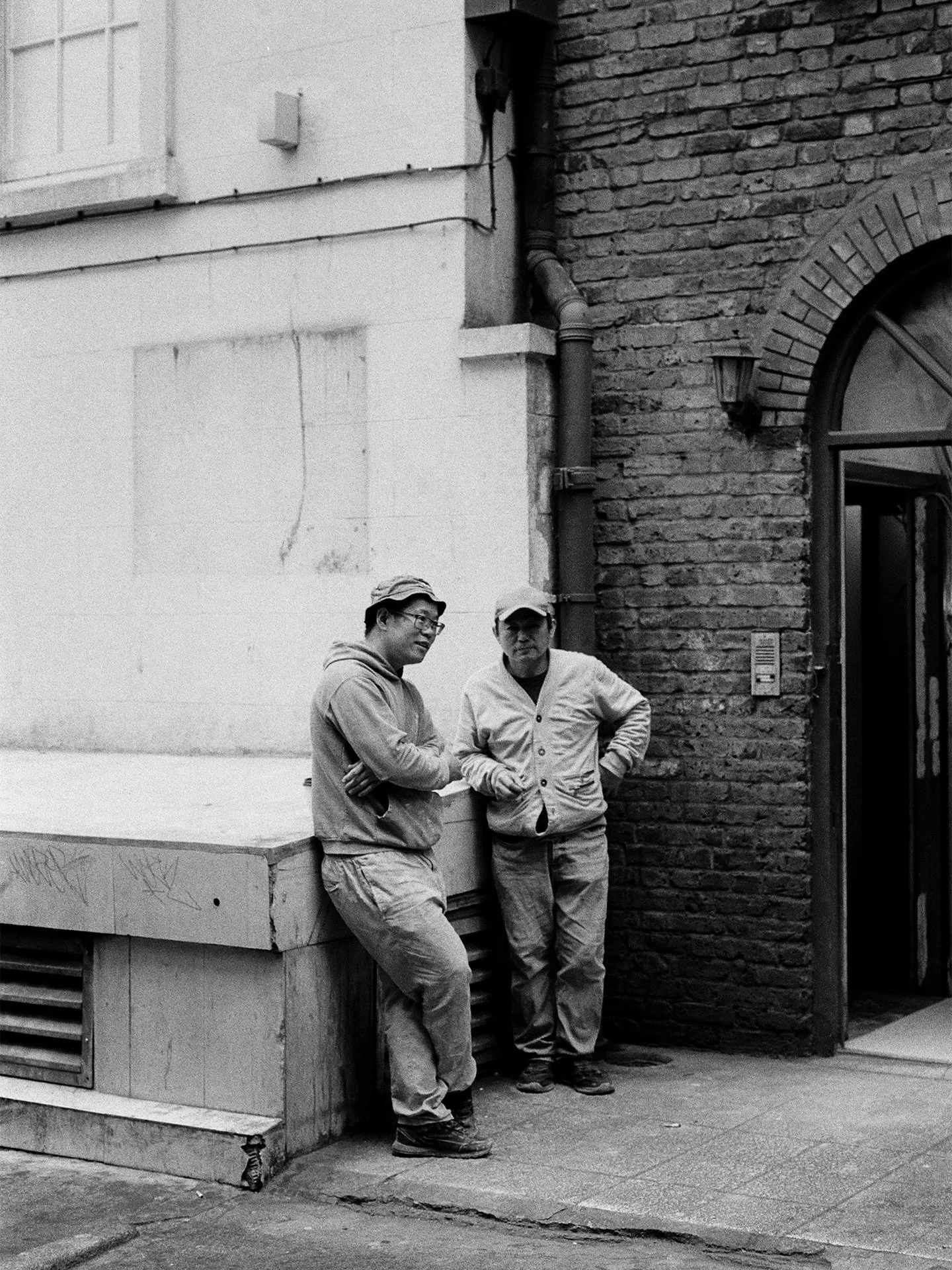 It&rsquo;s a funny world we live in.

@ilfordphoto Kentmere 200 🎞️
Dev. &amp; scanned by @picturethisfilmlab