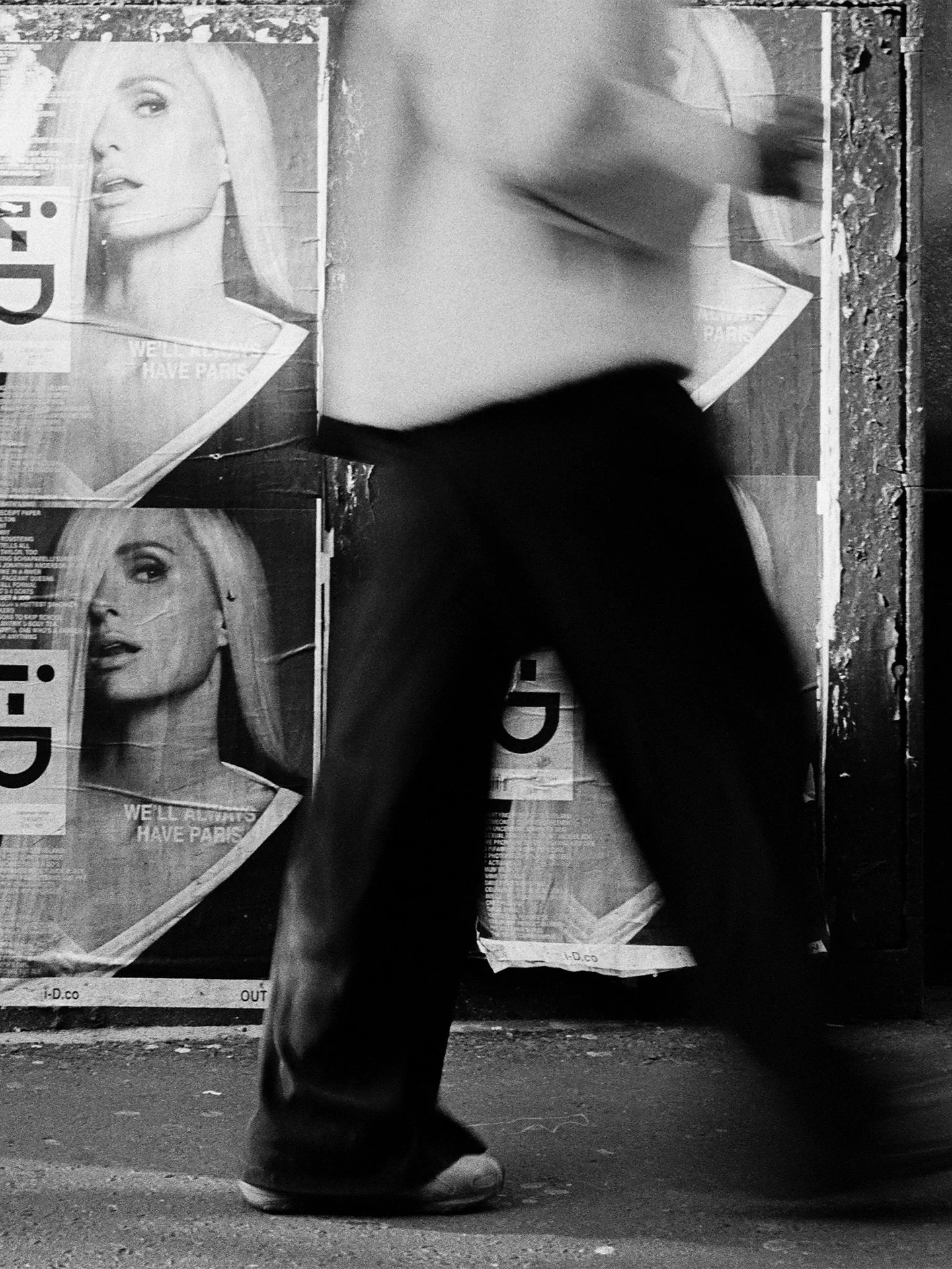 I&rsquo;ve had my head tilted up to the stars for as long as I can remember.

Fujifilm Neopan 400 (expired &mdash; shot as 200iso) 🎞️
Dev. &amp; scanned by @picturethisfilmlab 

I made a video all about Fujifilm Neopan 400&mdash;the now expired BNW 