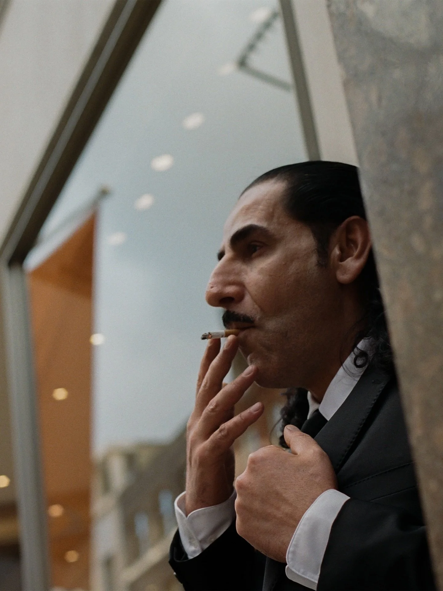 London, UK. Shot on Kodak Portra 400 🎞️

This set leans quite beige, with lots of analogous colours throughout. I&rsquo;m always looking out for that when I&rsquo;m shooting, especially with Portra 400, since it renders colour so beautifully. There&