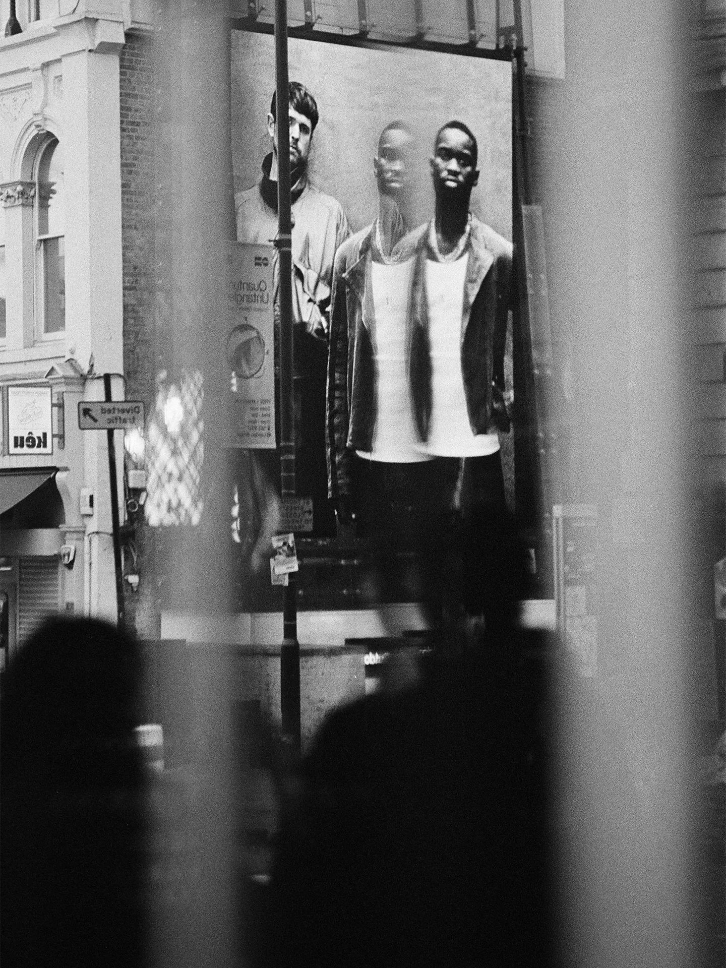 London, UK. Shot on Fujifilm Neopan 400 (expired) 🎞️

I tried something a bit different with this roll. I shot it with an 85mm lens which was practice for a video coming soon 👀. I usually stick to 35 or 50mm, so this felt like new territory and hon