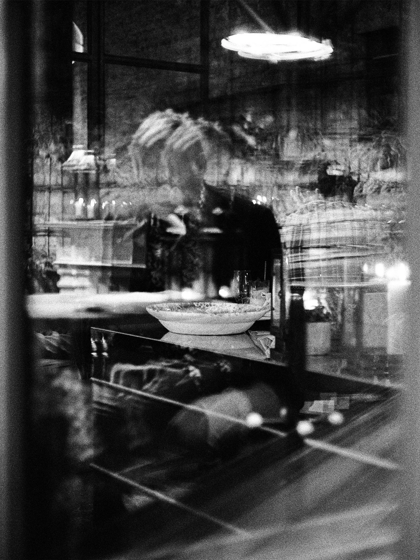 London, UK. Shot on Ilford HP5+ (pushed to 800) 🎞️

I&rsquo;m obsessed with HP5+ pushed to 800. It&rsquo;s bloody beautiful and gives you so many options in so many different lighting conditions. I&rsquo;m genuinely so impressed with it, and so grat