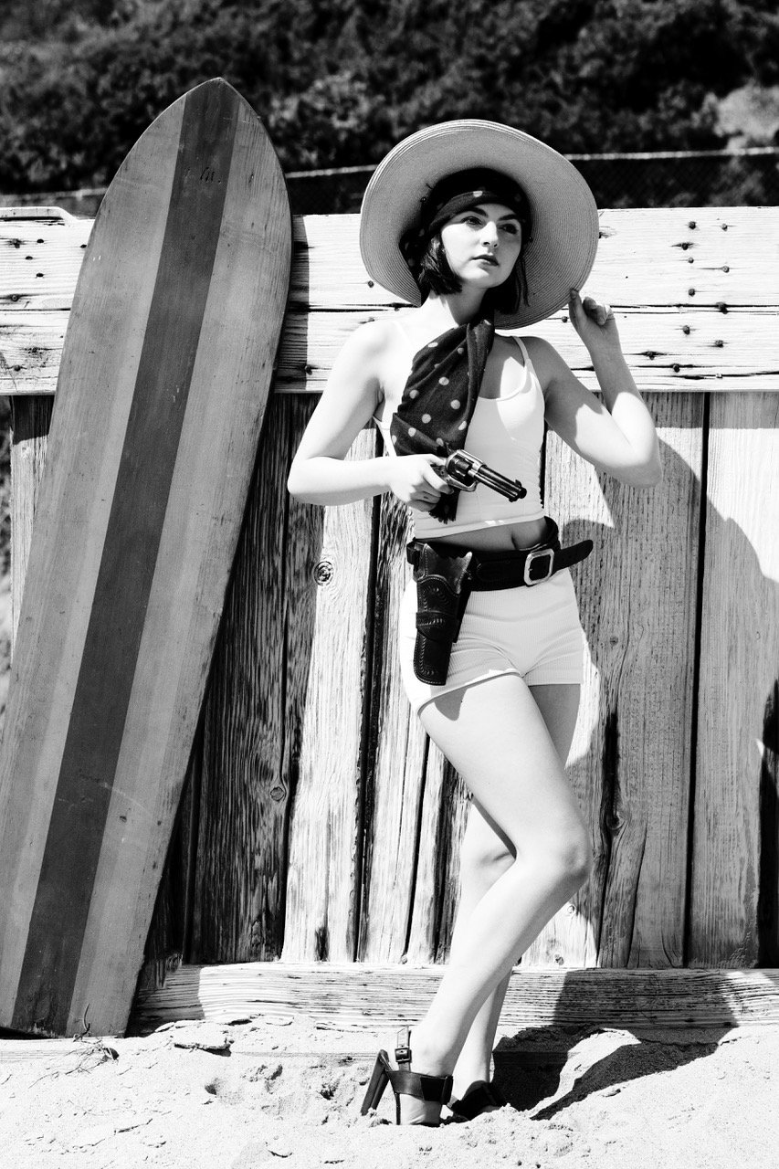 Bizzy Warhol - Bizzy glower - _60A3601-BW -3-17-2022.jpeg