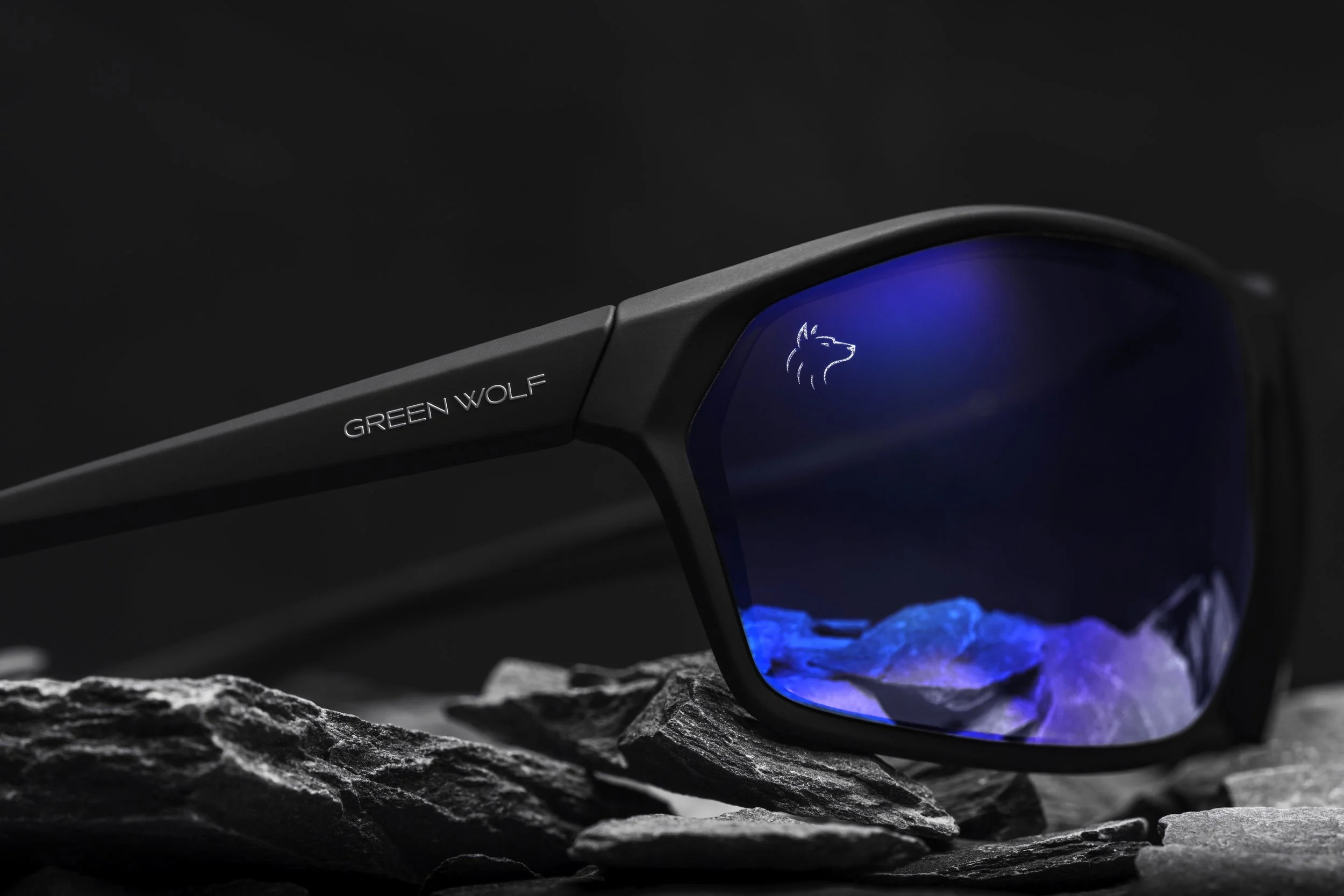 Ace-Black Glacier Macro.jpeg