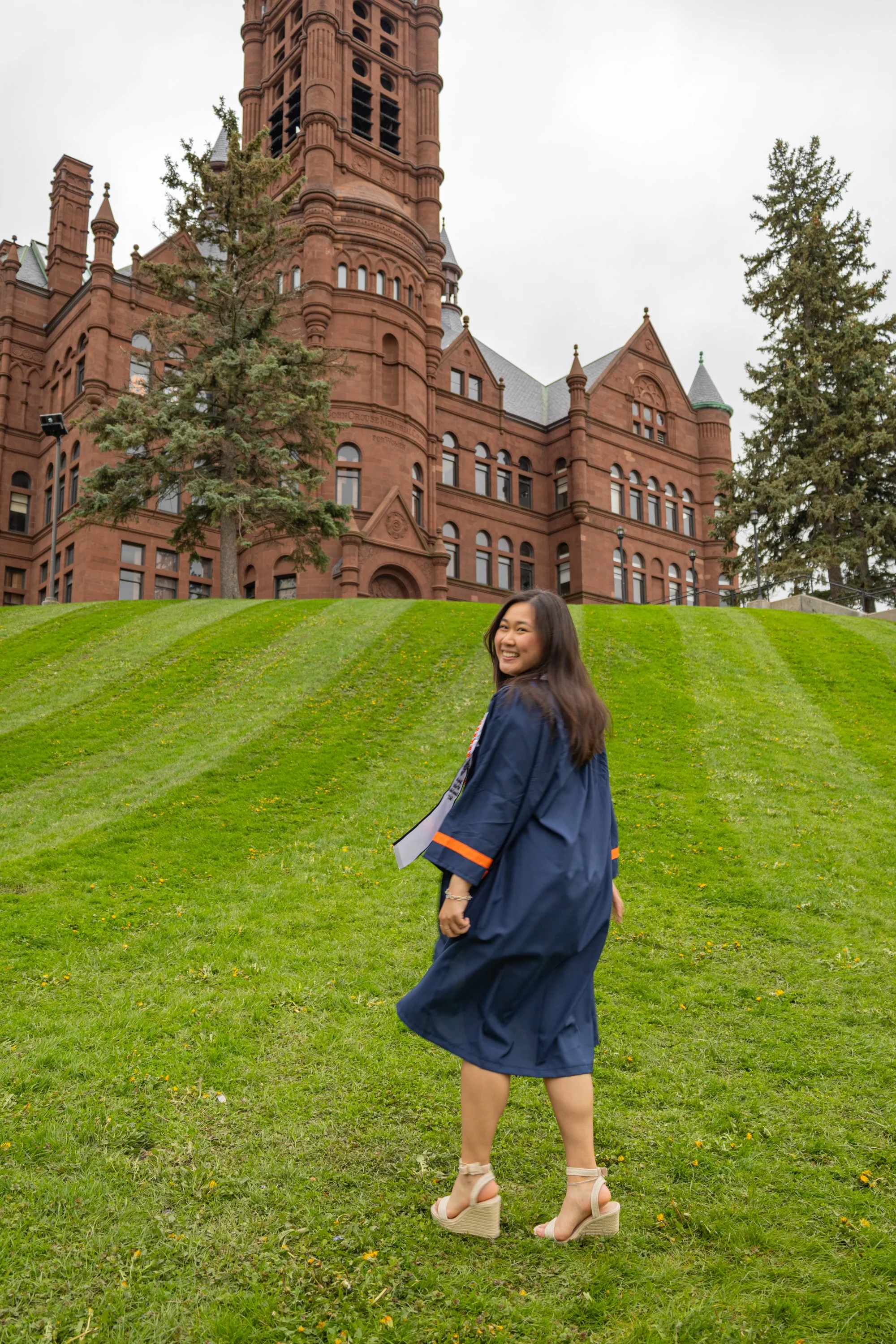 KailynCaptures_Sydney_GradPics202533.jpg