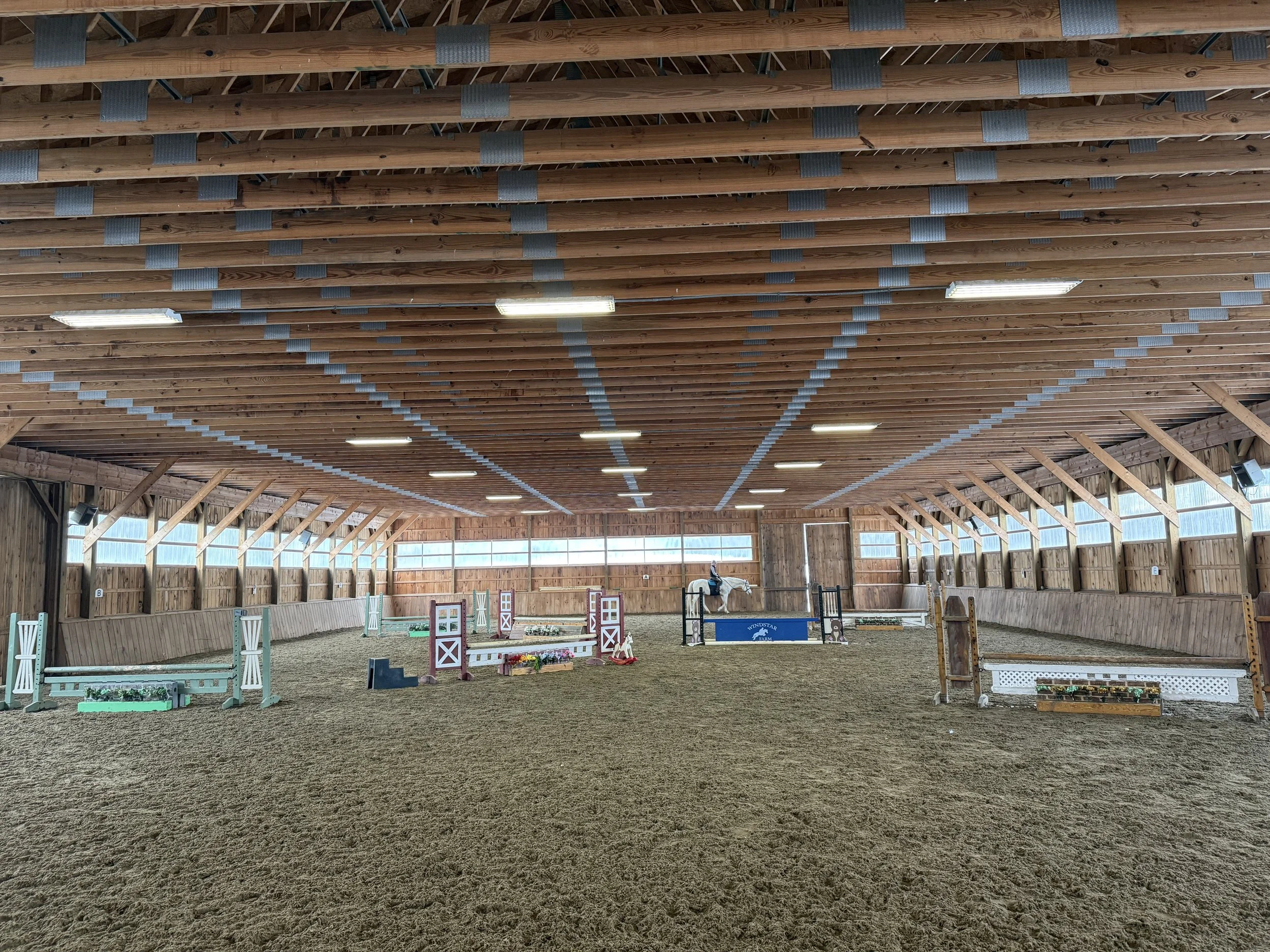 Windstar Farm indoor set for ISHA show 