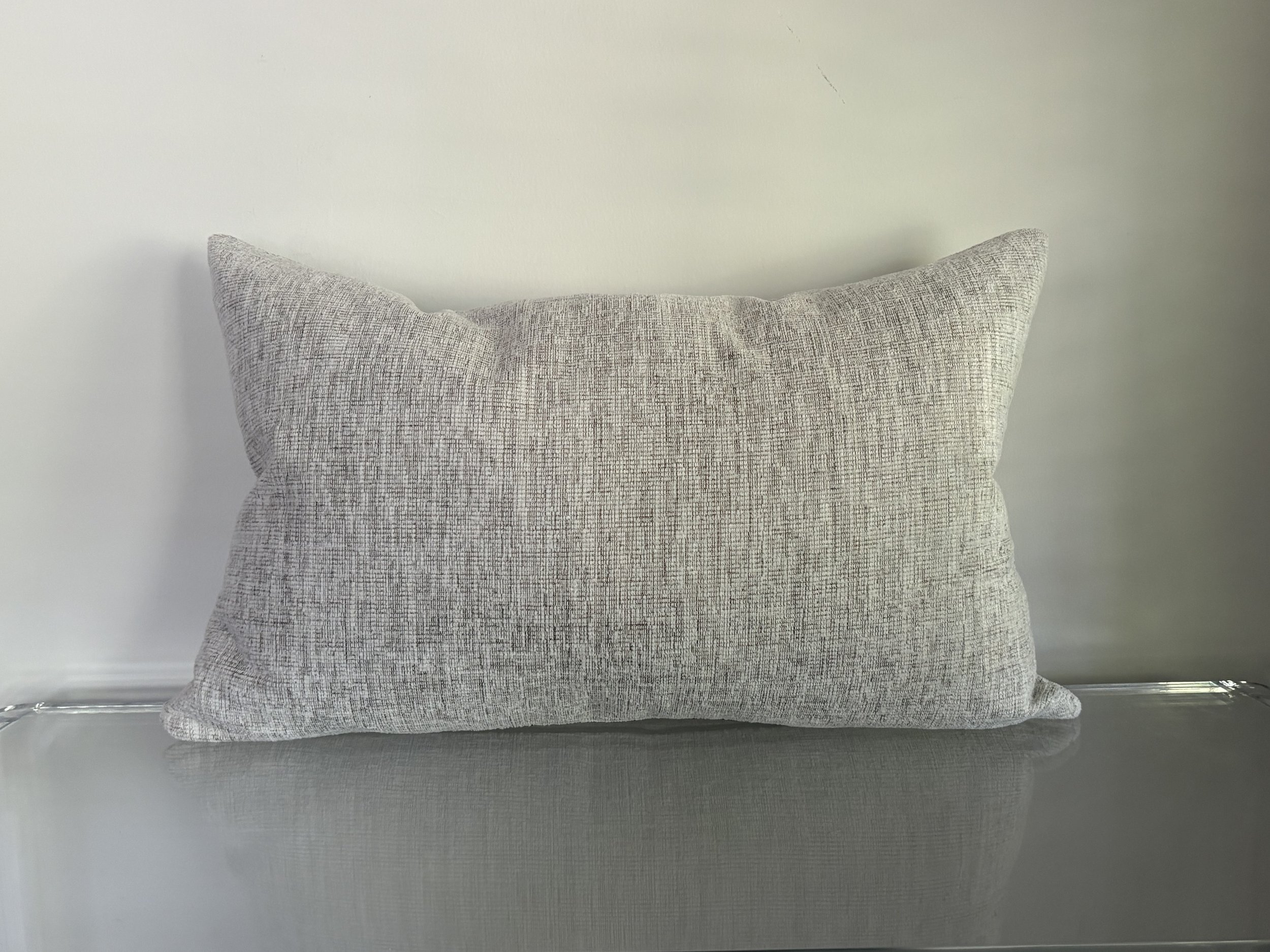 OLEIUL_LUMBAR TOSS PILLOW COVER 15X24.jpeg