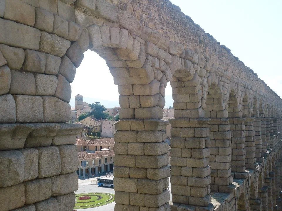 APARIGRAHA // PATH TOWARD ENLIGHTENMENT

There is an inherent knowing, a wisdom that resides in every being, nothing therefore can be possessed by any one person.  As part of a greater whole, you and the rest of the world contain the same multitudes,