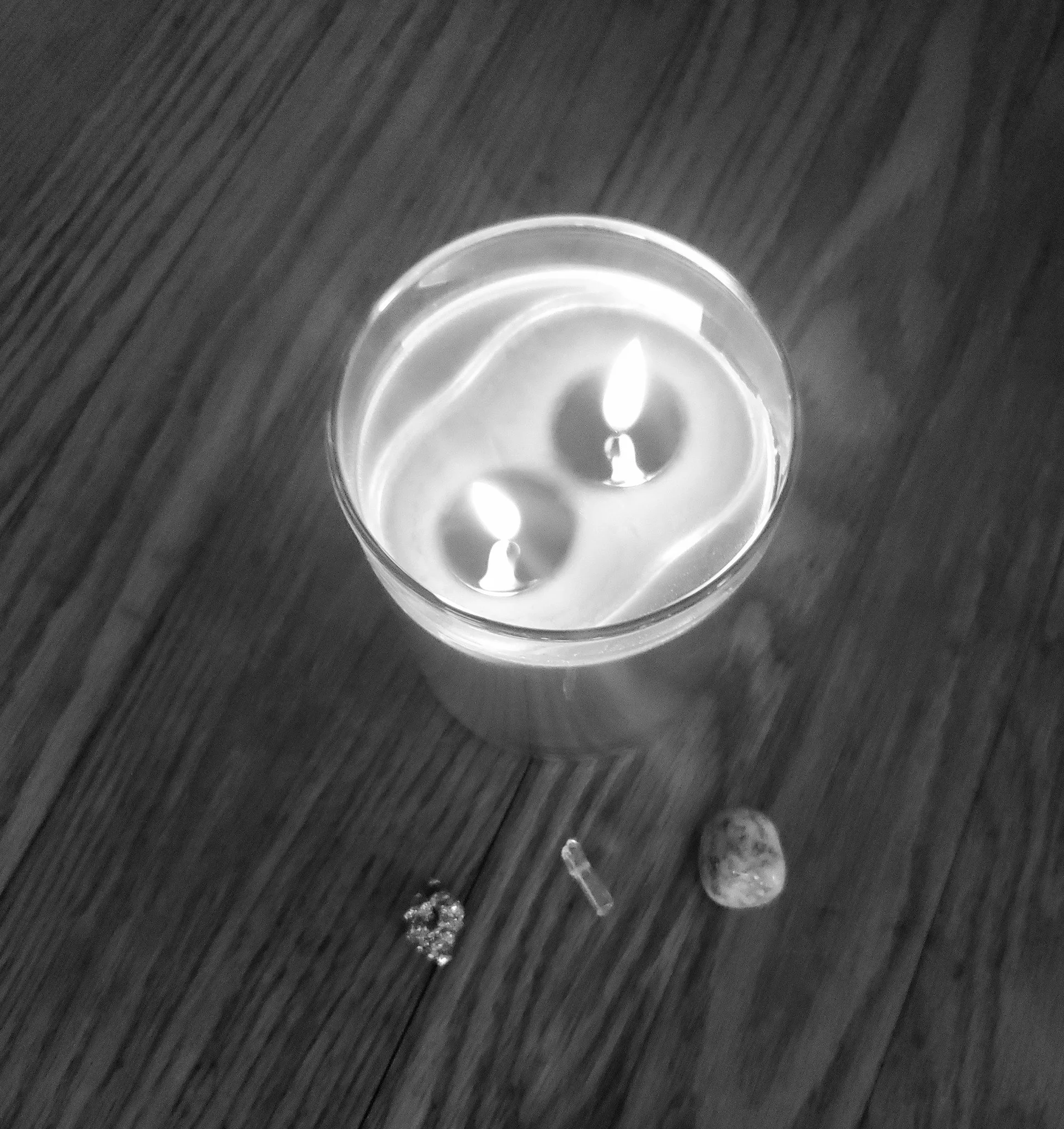 SAUCHA // PURITY // CLEANLINESS

A Saucha practice is an invitation to release anything holding you back from your greatness, allowing space for all that enters and exits your being to be pure. 

Cleansing this space brings vibrancy to your being and