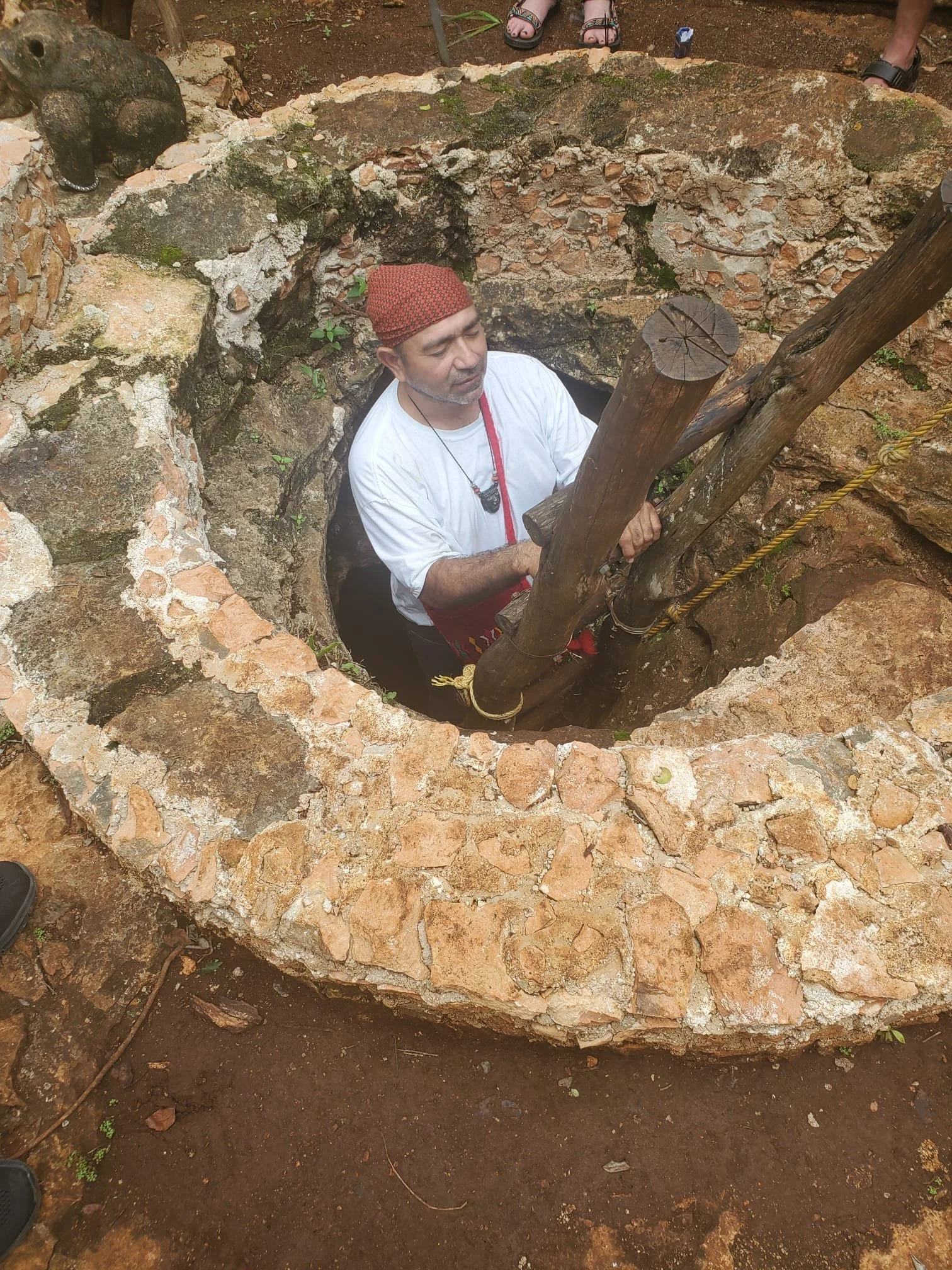Pedro y la gruta.jpg