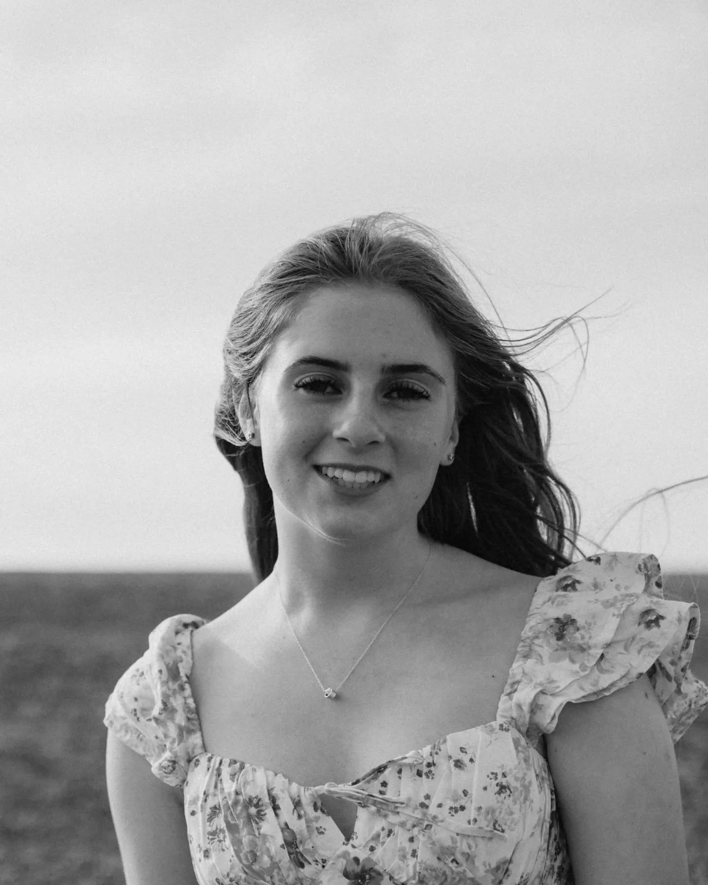 There&rsquo;s a certain kind of beauty that doesn&rsquo;t ask for attention &mdash; it just exists in the quiet details. The wind, the light, the natural poise. These portraits are about presence, not perfection. 🤍

I love how these sessions often t