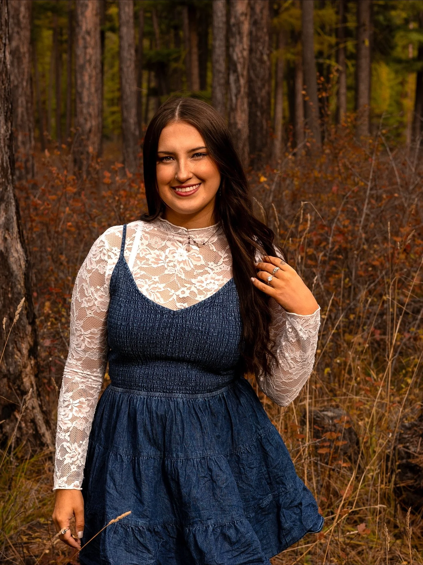 It was a cloudy day, but we got a couple minutes of sunshine that made for the most stunning full-sun portraits 😍🌞

Stay tuned for the other half of this photoshoot 👀 it&rsquo;s one of my favorite things to capture ✨

#directsunlightphotography #p
