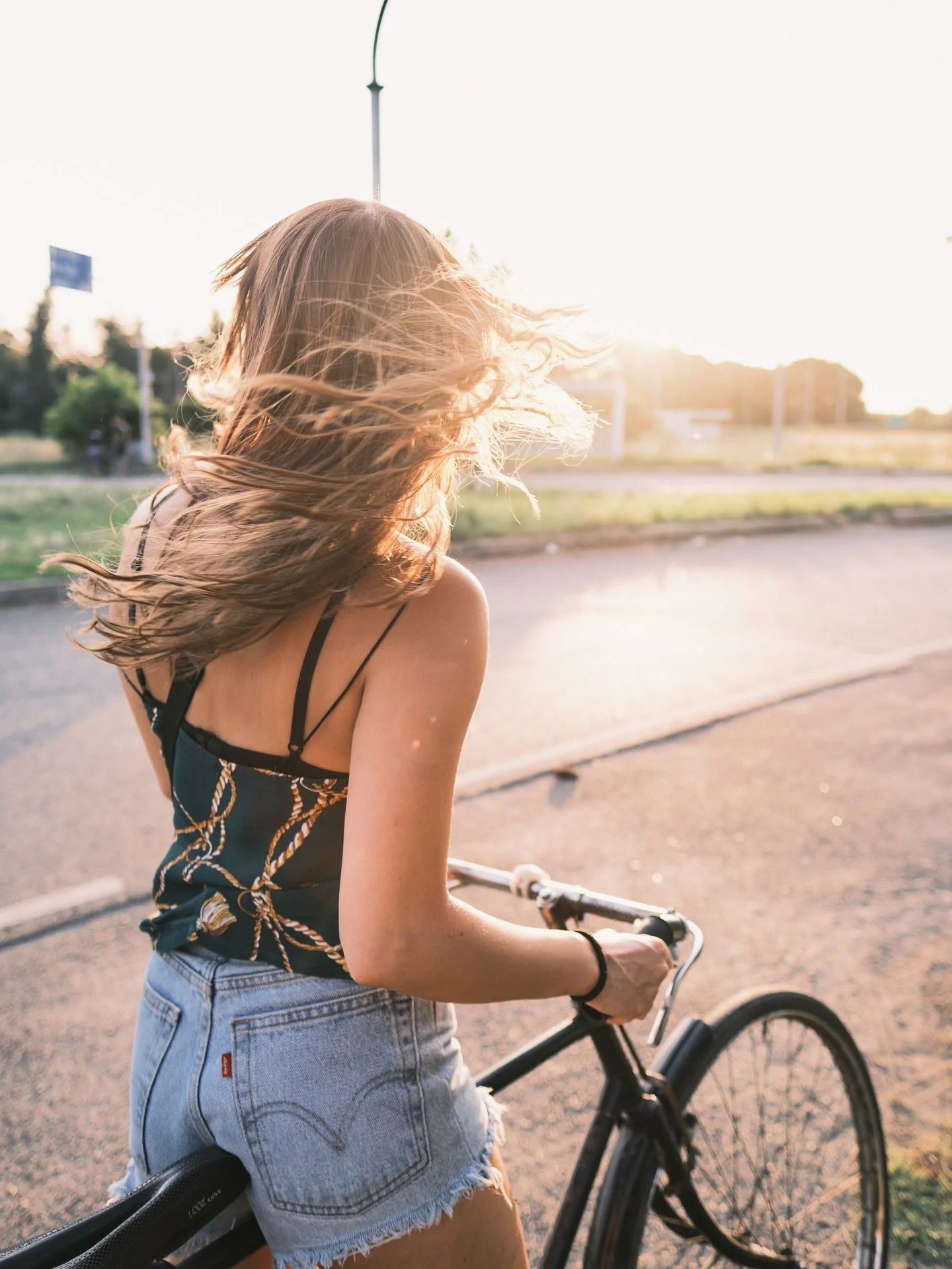 Motion and stillness&mdash;It feels like a found memory, vibrant yet tender, forever suspended in the simple joy of living.
.
.
.
#fujifilm #nostalgicnegative #lifestyle #portraits #filmlike