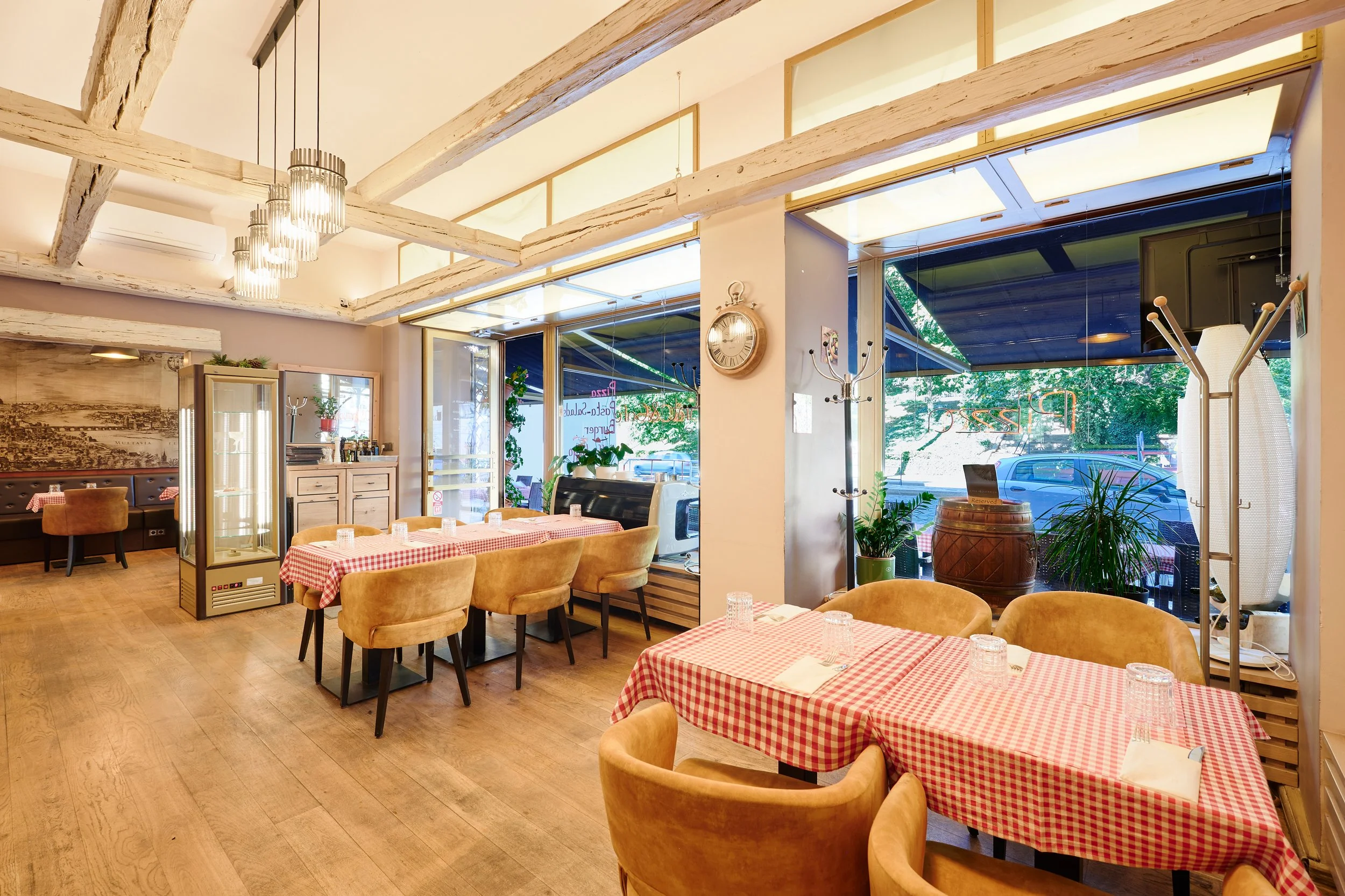 real-estate-commercial-buon-gusto-ezequiel-fort-233.jpg