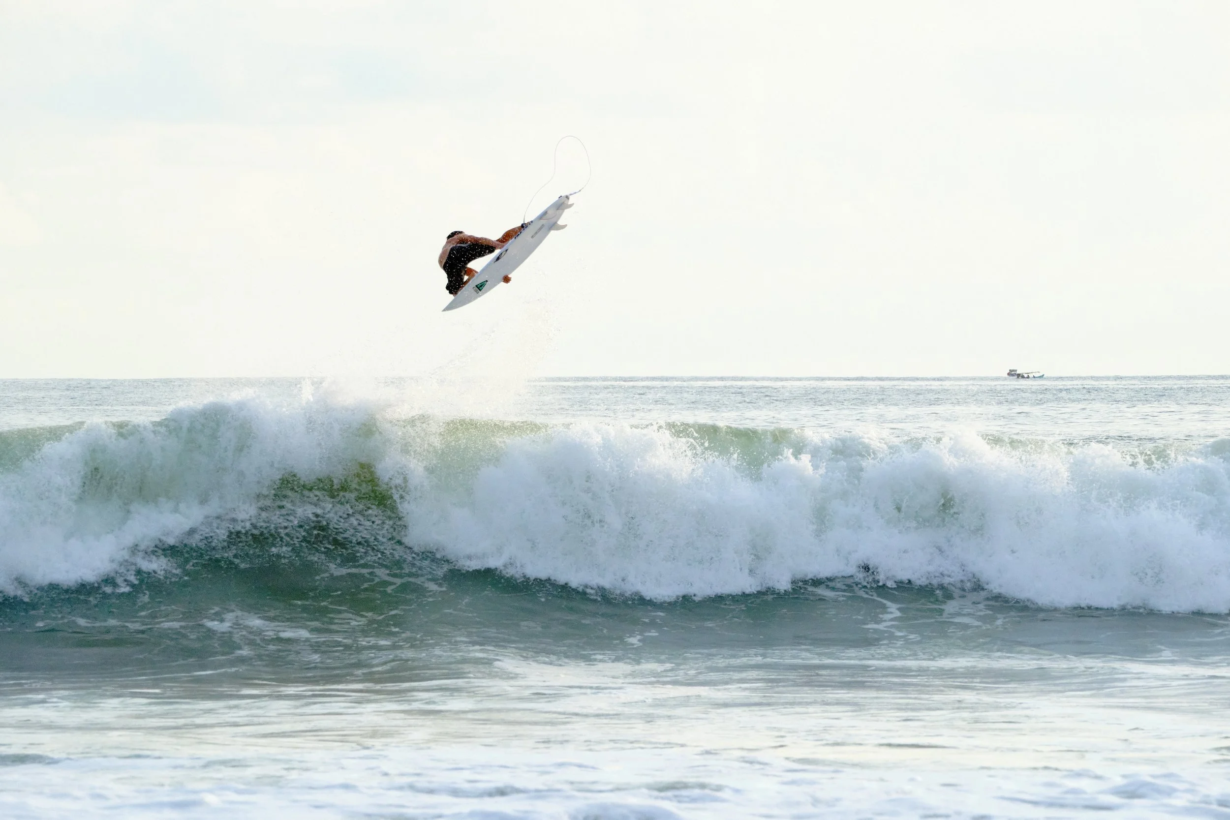 surfing-costa-rica-ezequiel-fort-817.jpg