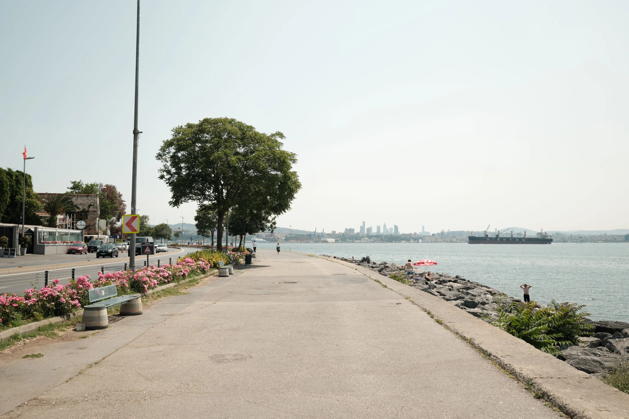 Not every memorable moment comes from a landmark. Some come from simply following the coastline with nowhere to be. The gentle breeze from the Sea of Marmara, the quiet rhythm of the morning, and the freedom of wandering without a plan made this one 