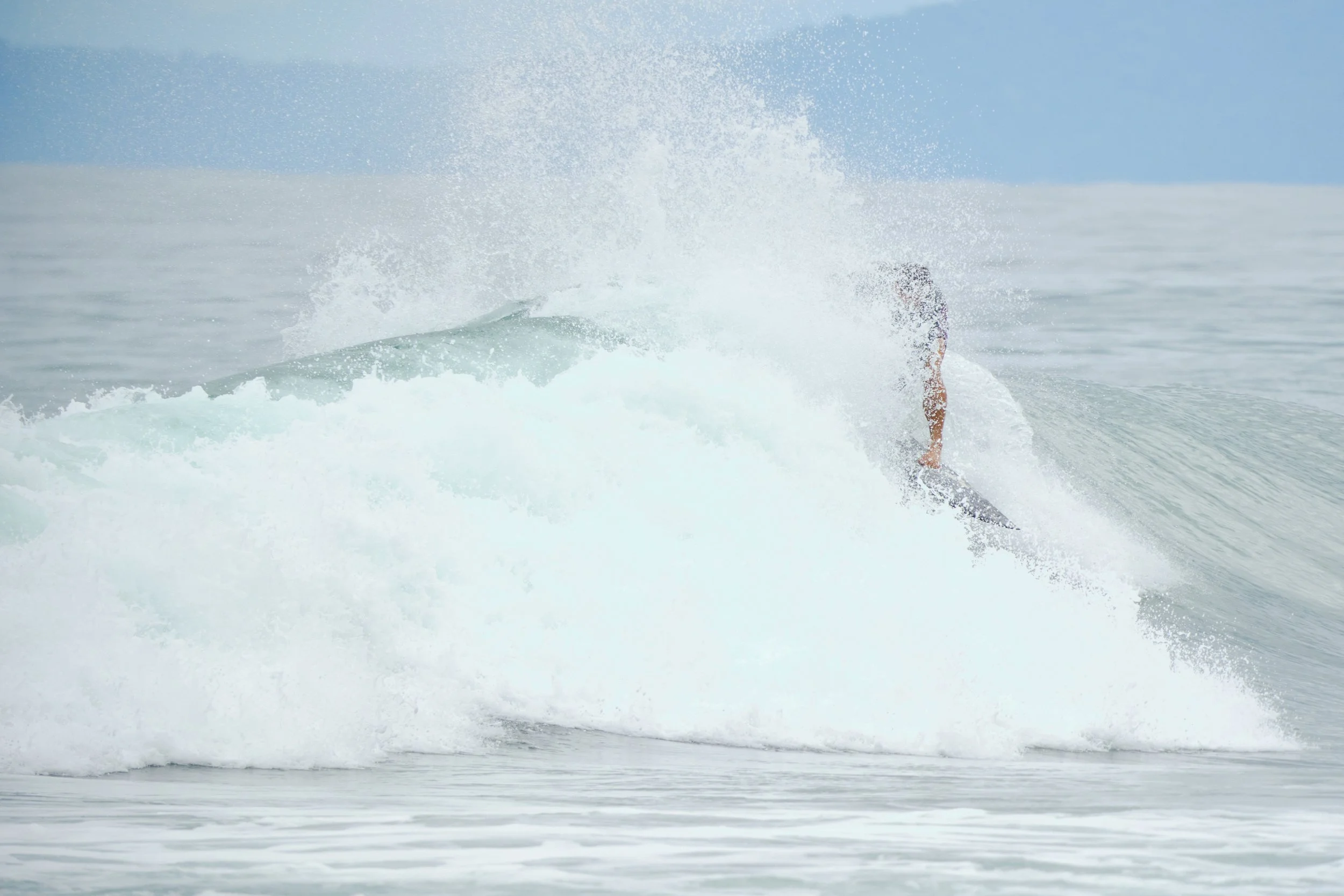 surfing-costa-rica-ezequiel-fort-750.jpg