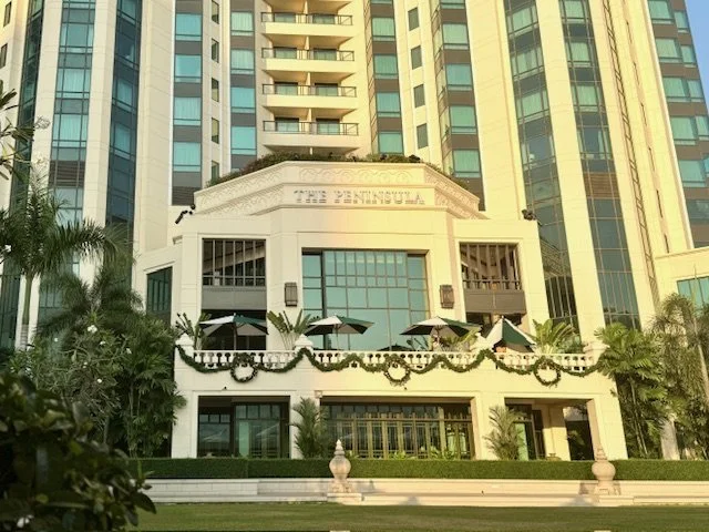 Peninsula_Bangkok.jpg