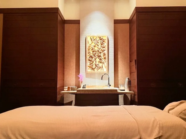 Peninsula_Bangkok_Spa_treatment_room.jpg
