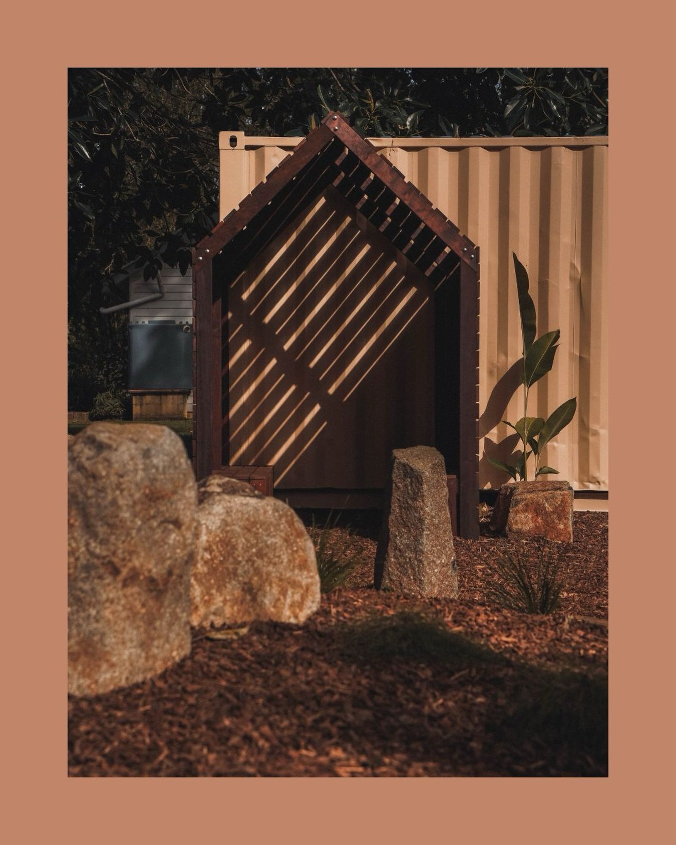 A special project we recently completed at Rous School.
A nature playground designed around natural materials, exploration, and play.

Using recycled hardwoods from @offtherails_byronbay locally sourced basalt rock, on-site fallen trees and native pl