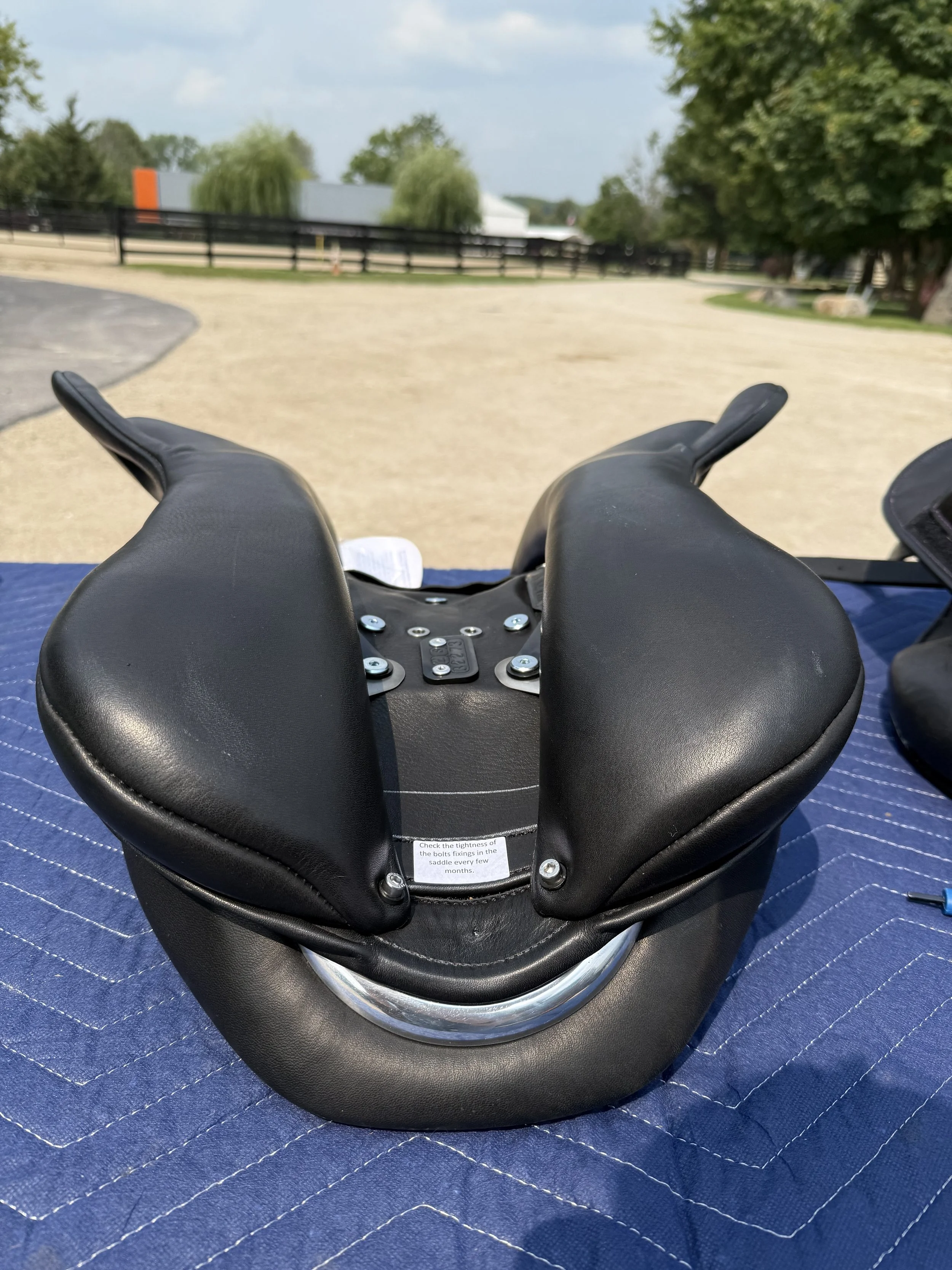 How to Measure the Perfect Gullet Channel Width for Your Horse