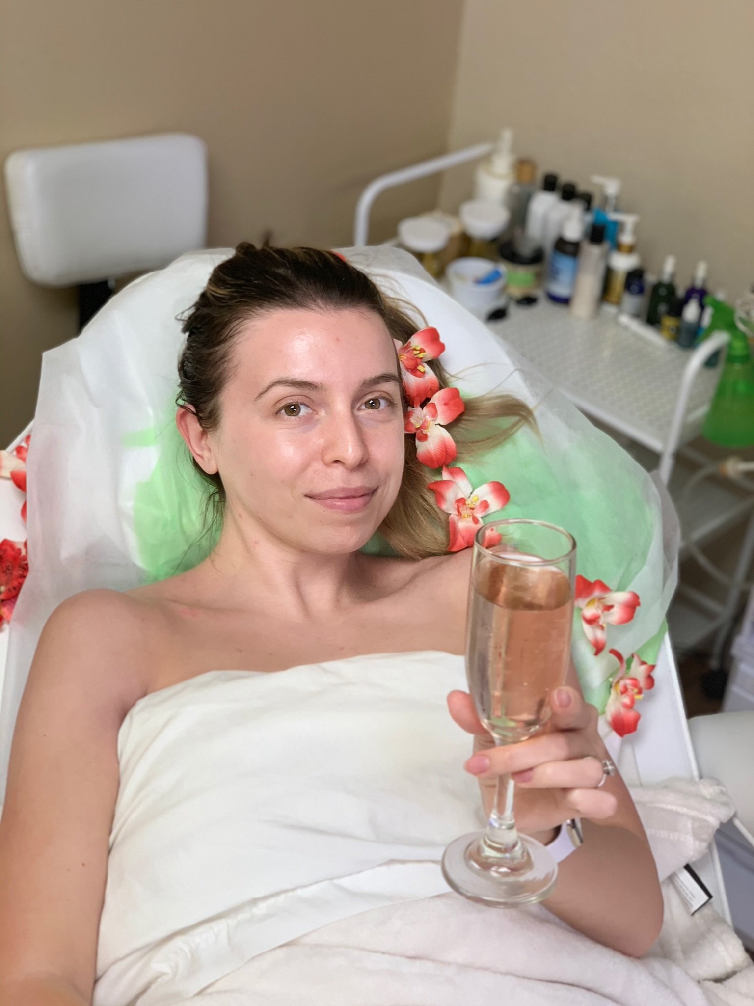 Are You Looking for Glowing Skin and a Relaxing Facial in San Diego?