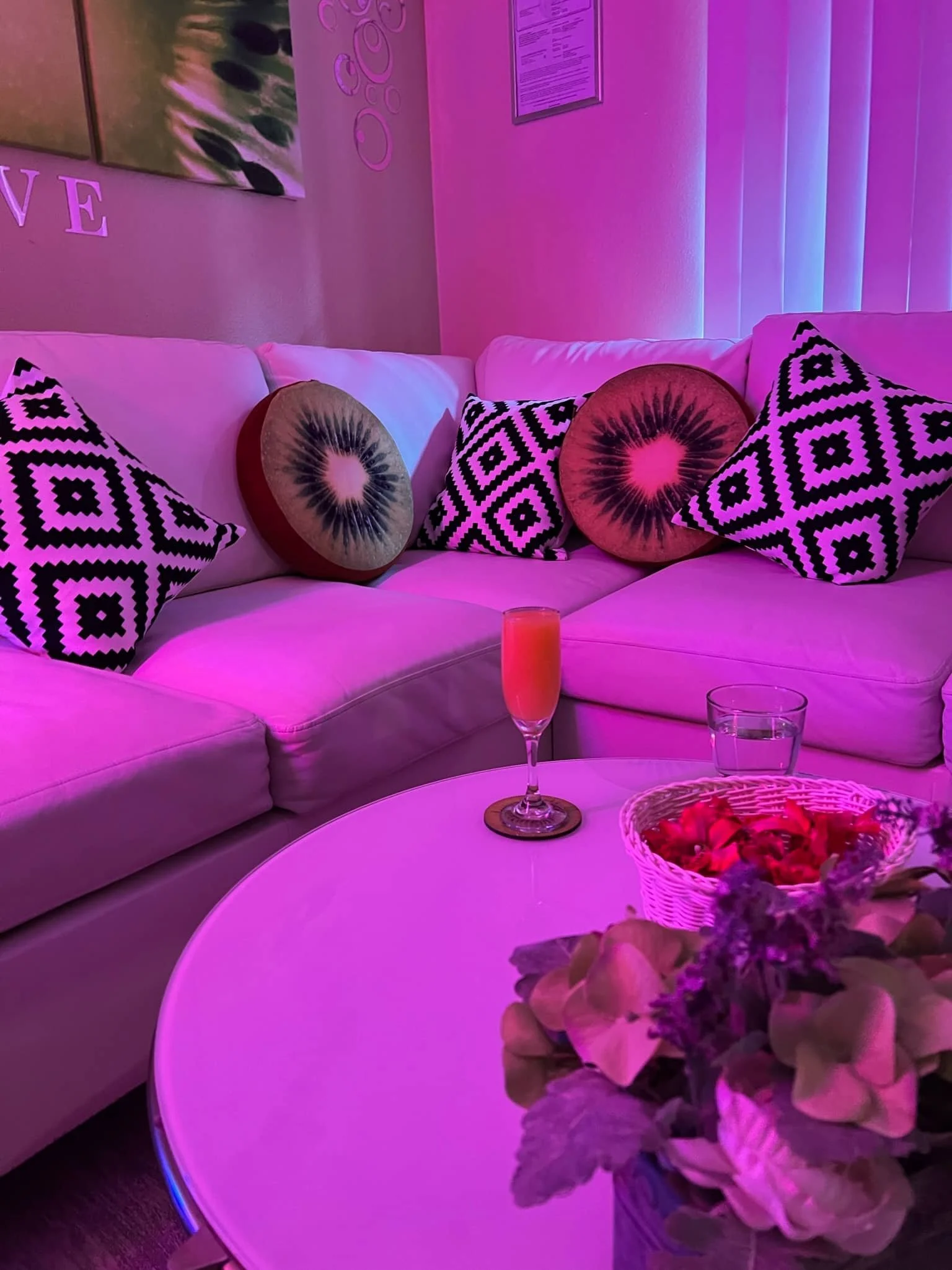 Looking for the Best Facial Spa in San Diego? Here’s What You Should Know