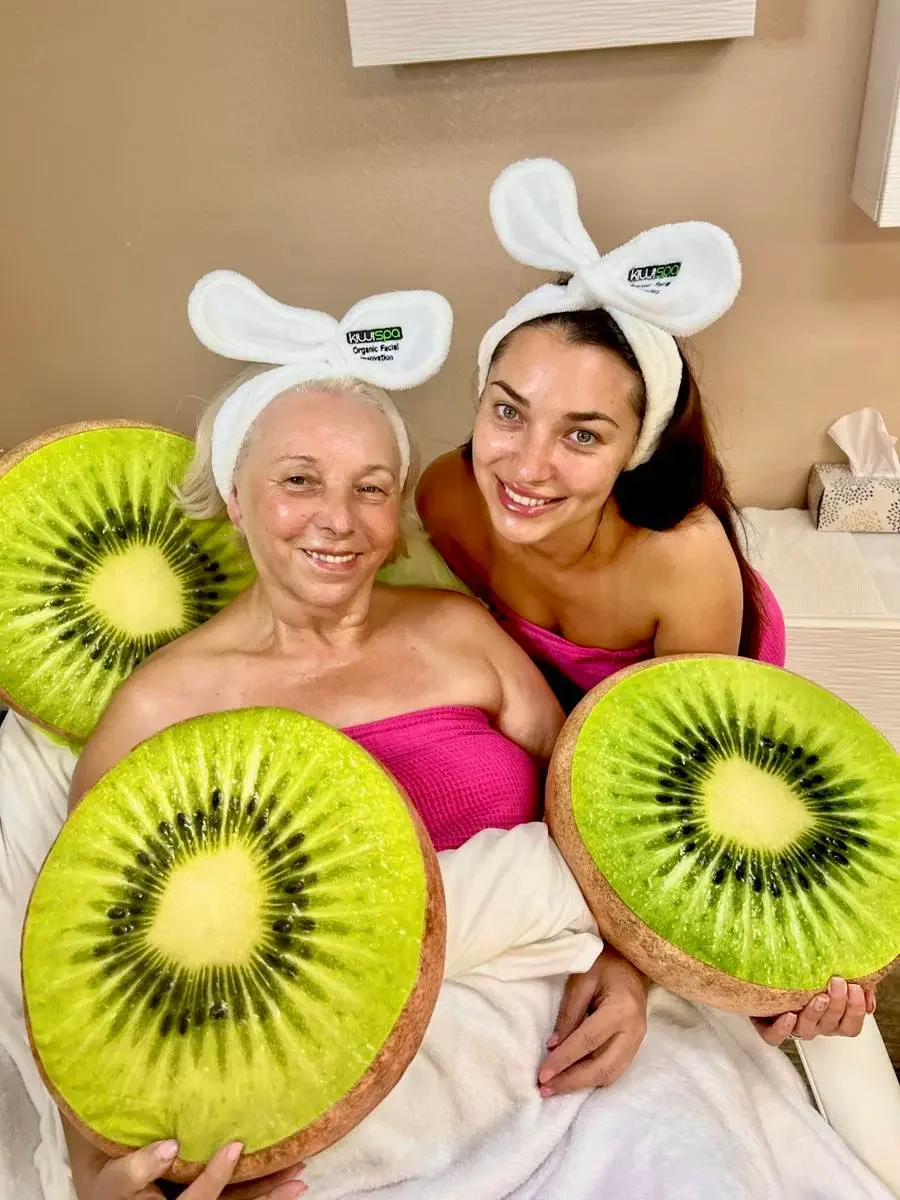 The Perfect Mother Daughter Spa Day in San Diego: A Facial Experience at Kiwi Spa