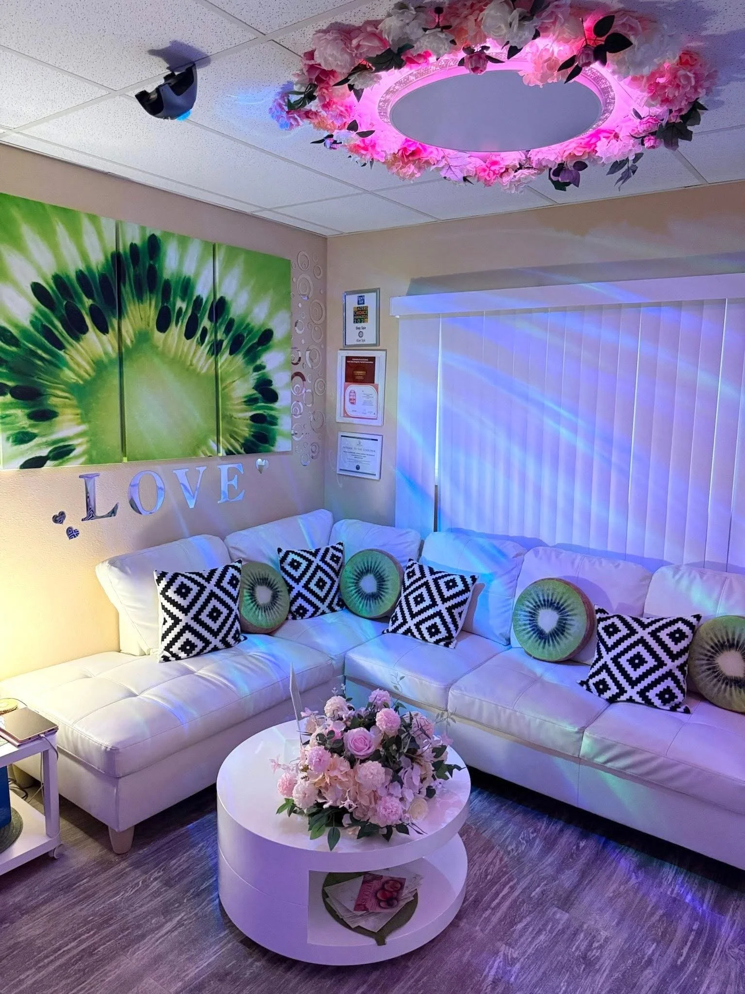 A Spa Day for Moms with Babies: Relax While Your Kids Play at Kiwi Spa