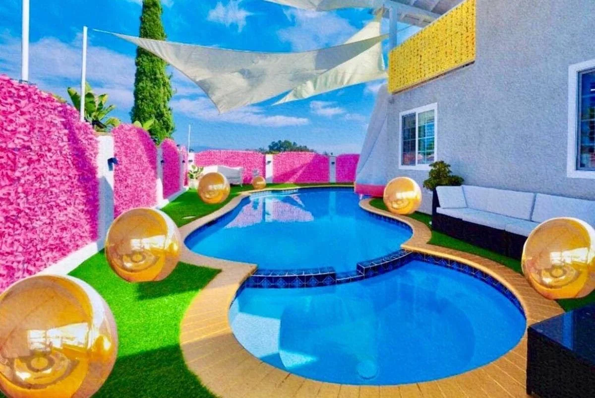 Golden balls pool.jpg