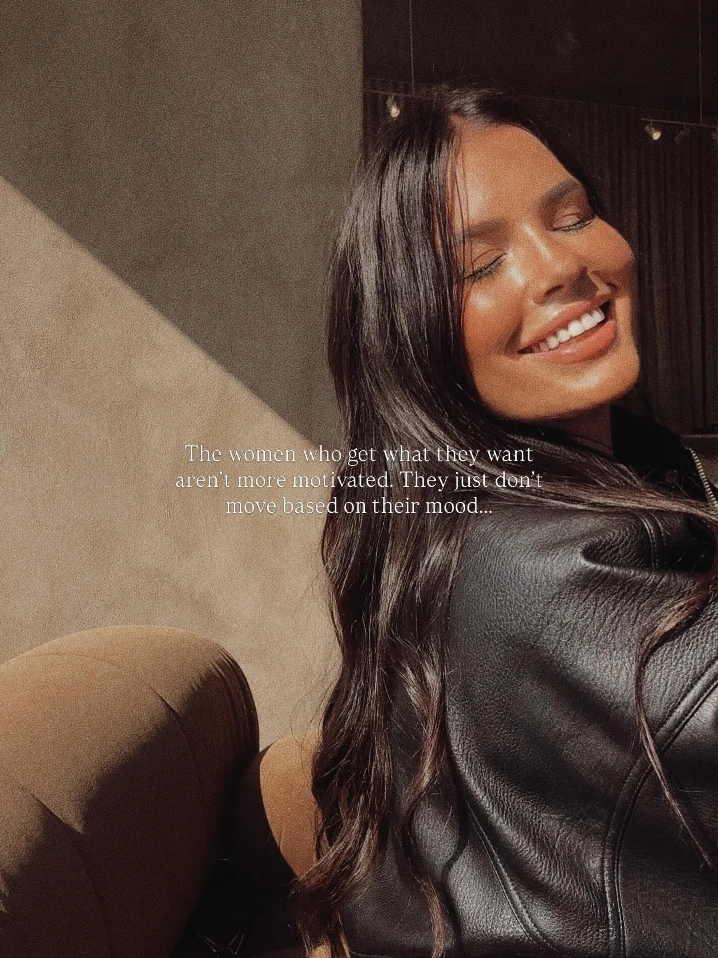 You think it&rsquo;s inconsistency.  I&rsquo;m here to say it&rsquo;s not. 

It&rsquo;s that you&rsquo;re showing up based on how you feel that day. And your feelings? They change.

So your content changes. Your standards change. Your energy changes.