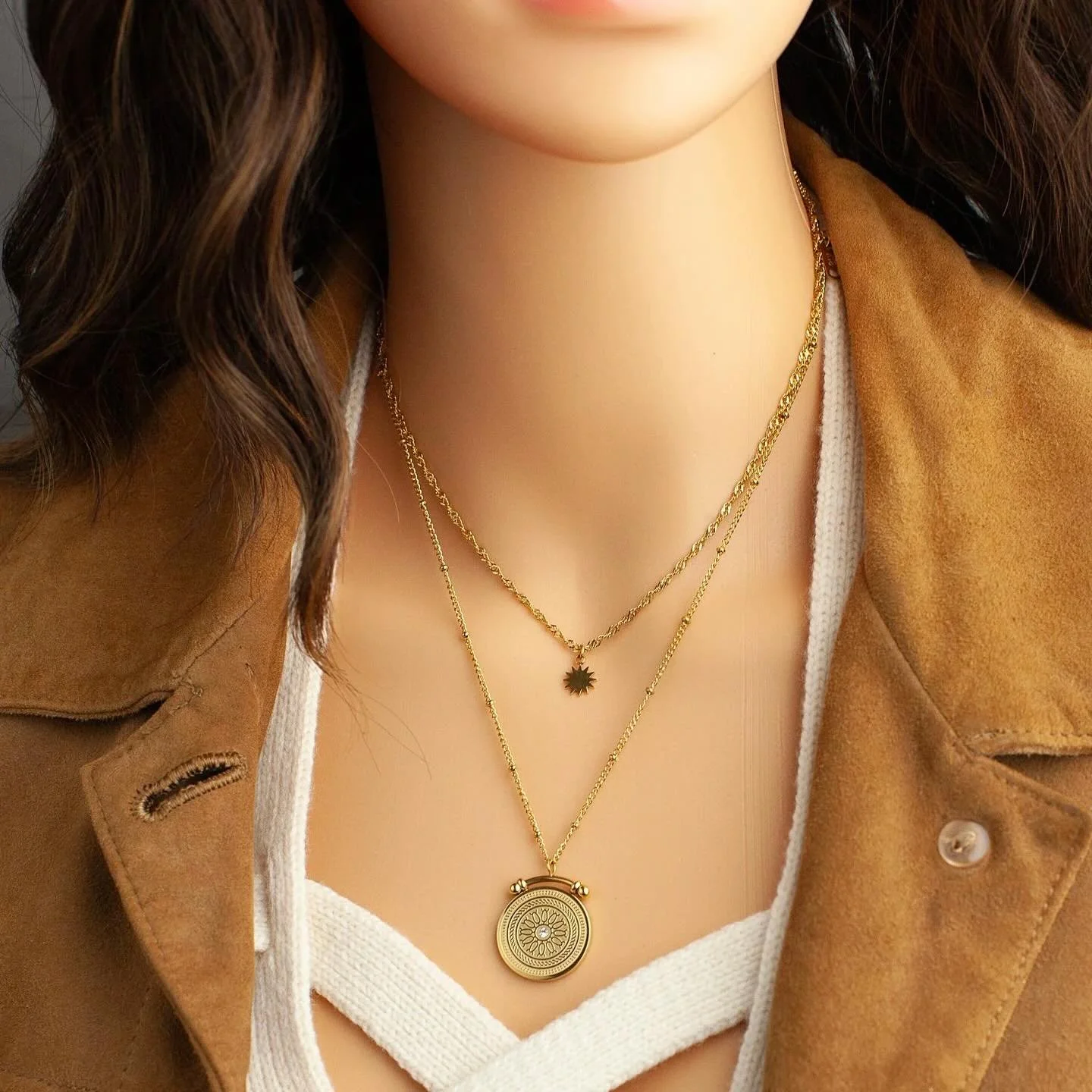 A little shimmer, a lot of joy. ✨
Simple layers that feel easy, warm, and quietly special.
Jewelry you reach for every day 🤍

#SundaeFaire #EverydayJewelry #LayeredNecklaces #MinimalStyle #SoftElegance