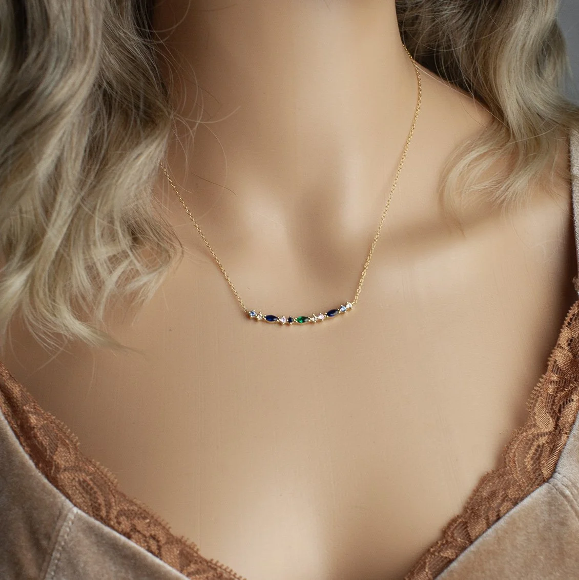 minimalist necklaces