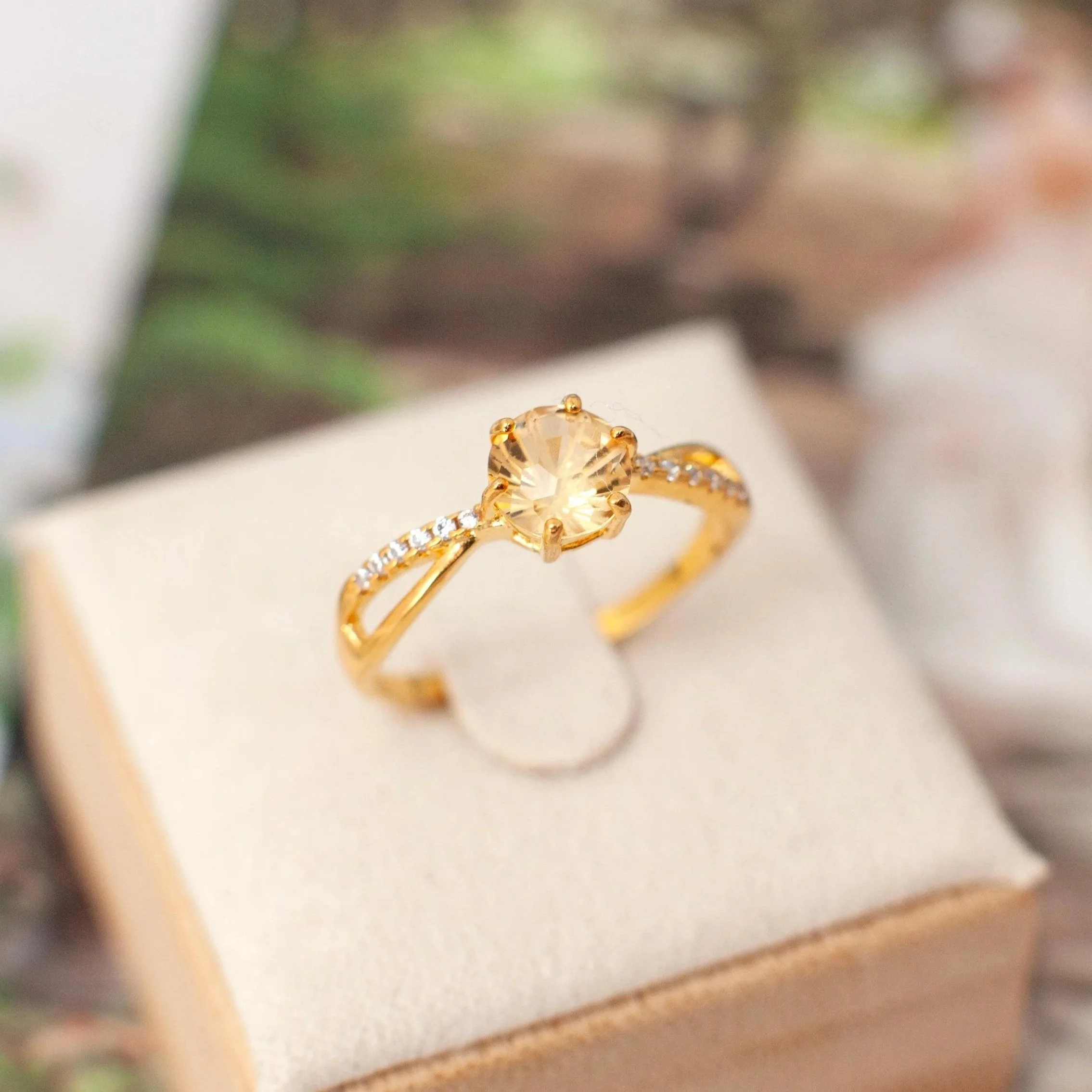 citrine+engagement+ring.jpg