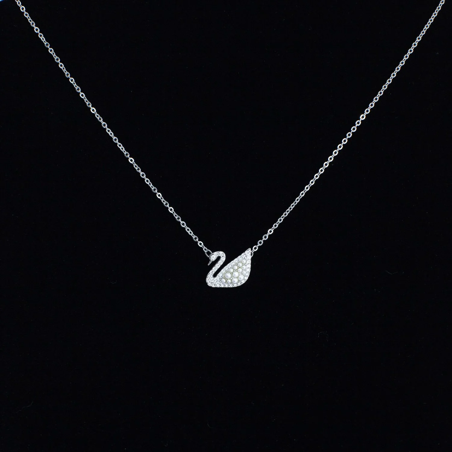 swarovski swan   123456      .jpg