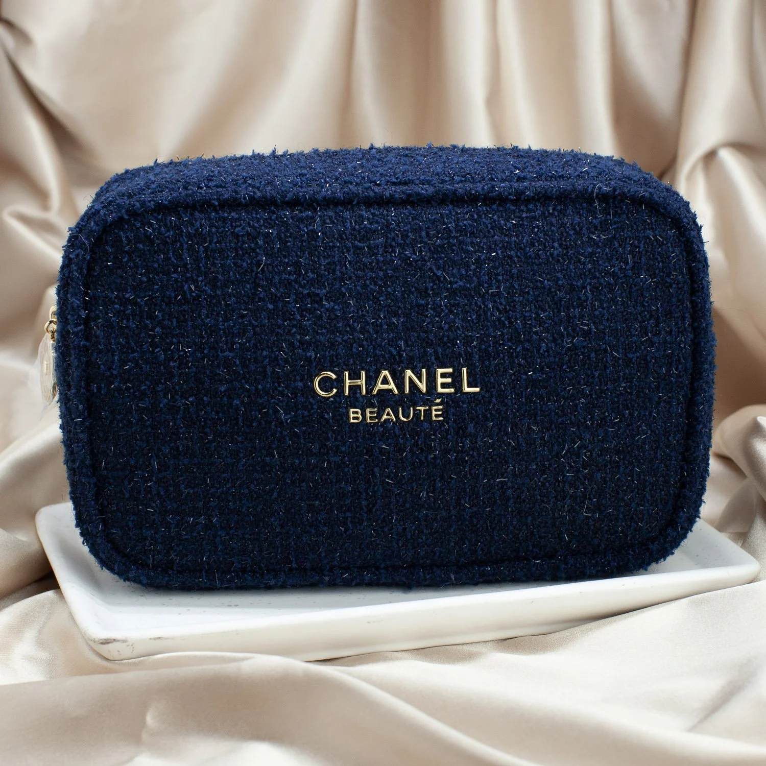 Chanel blue cosmetics bag 234567.jpg