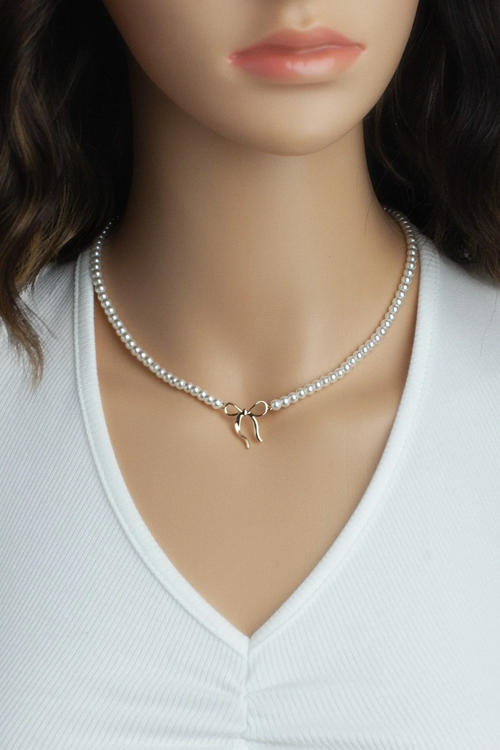 Pearl Gold Bow Necklace