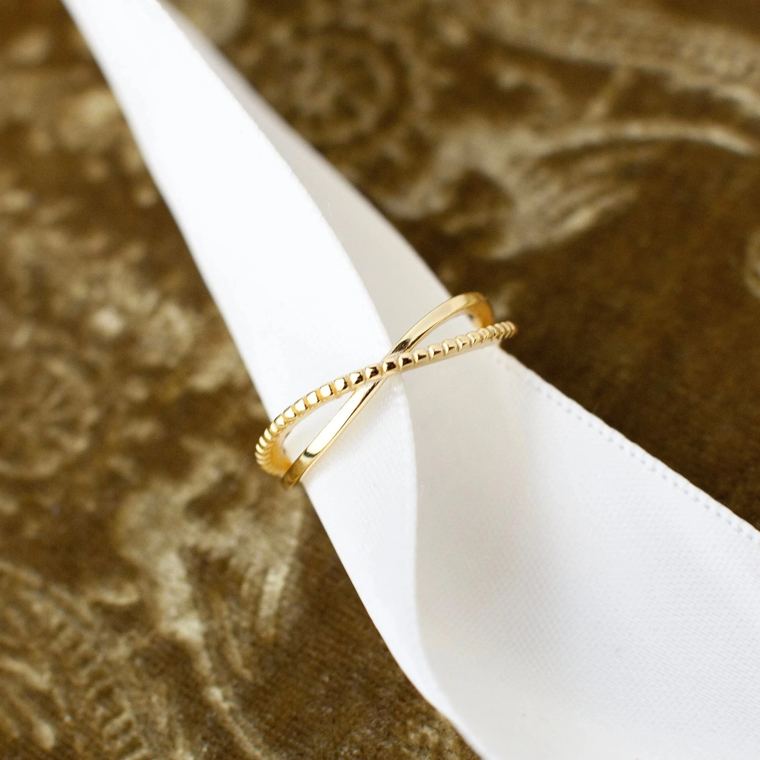 gold+dainty+ring.jpg