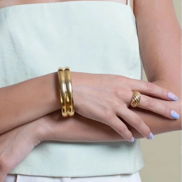 crossant+twist+gold+ring.jpg