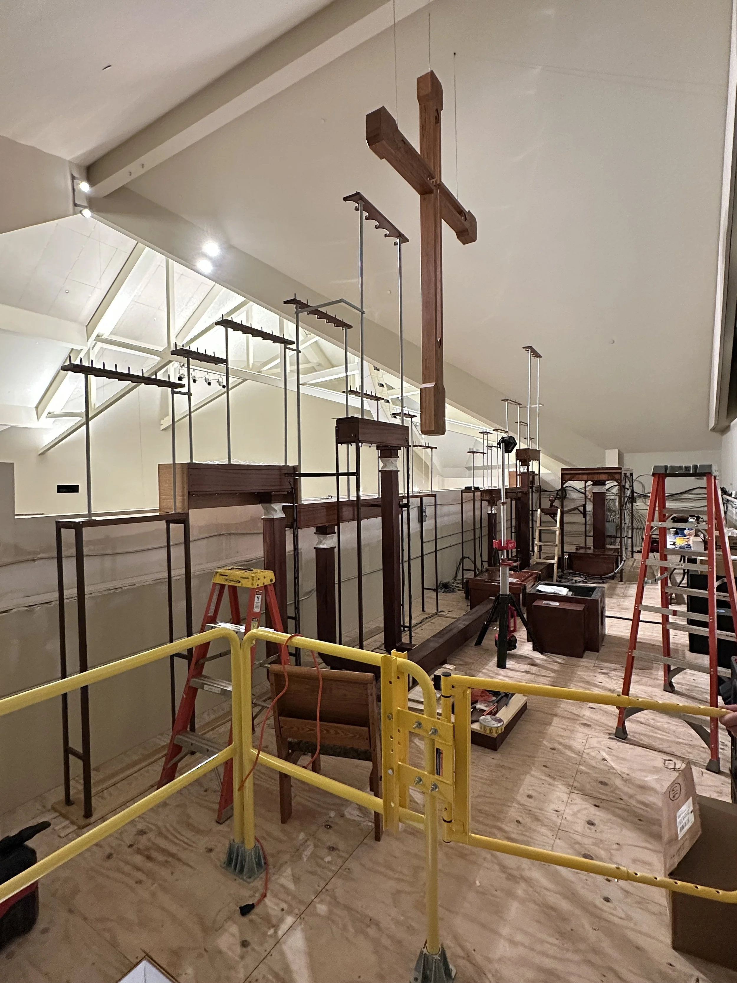 By the end of the first day, the entire organ framework is up, and the sky racks for the facade pipes are installed.