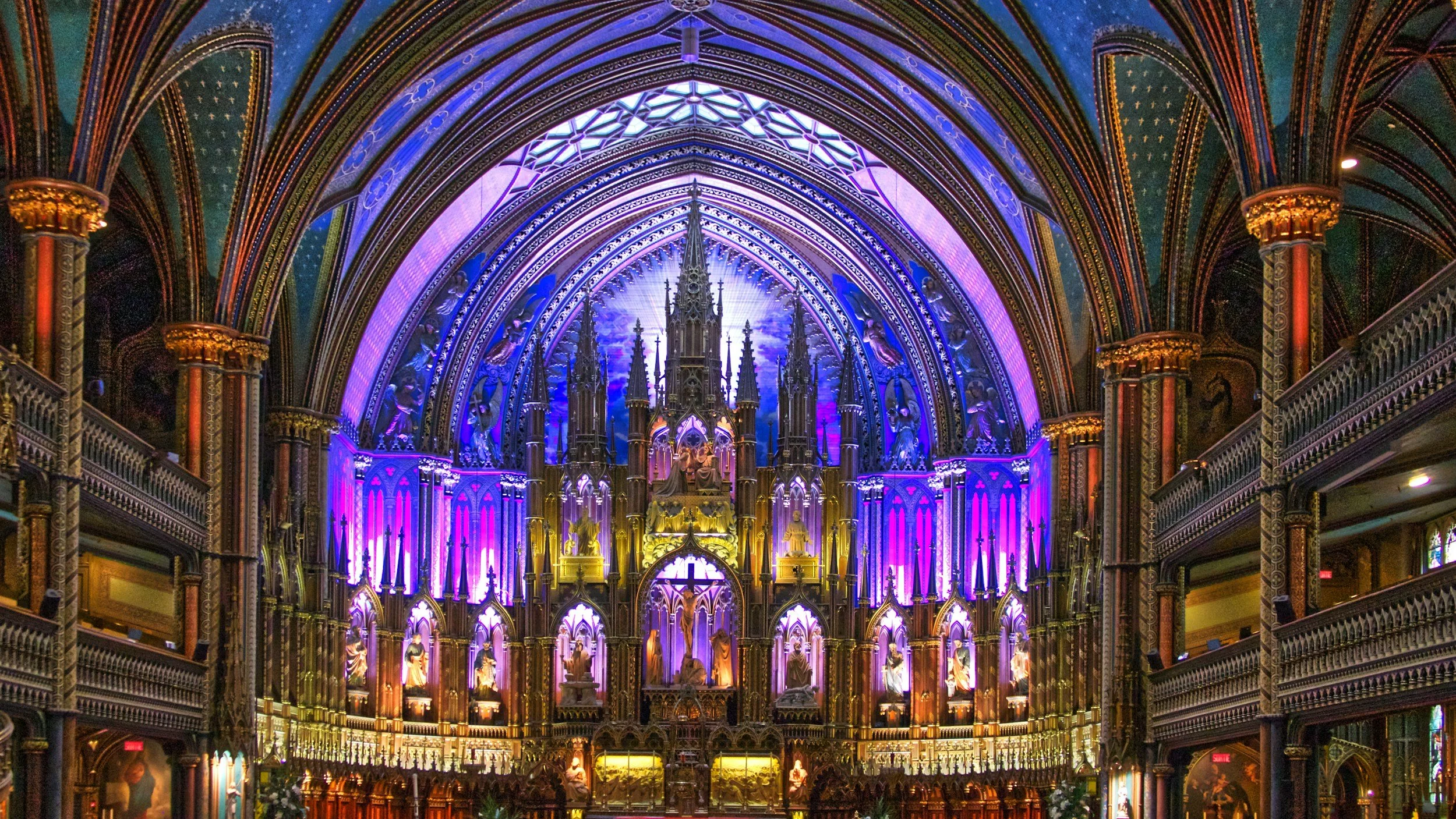 Montreal: AURA Experience at Notre-Dame Basilica and Cruise