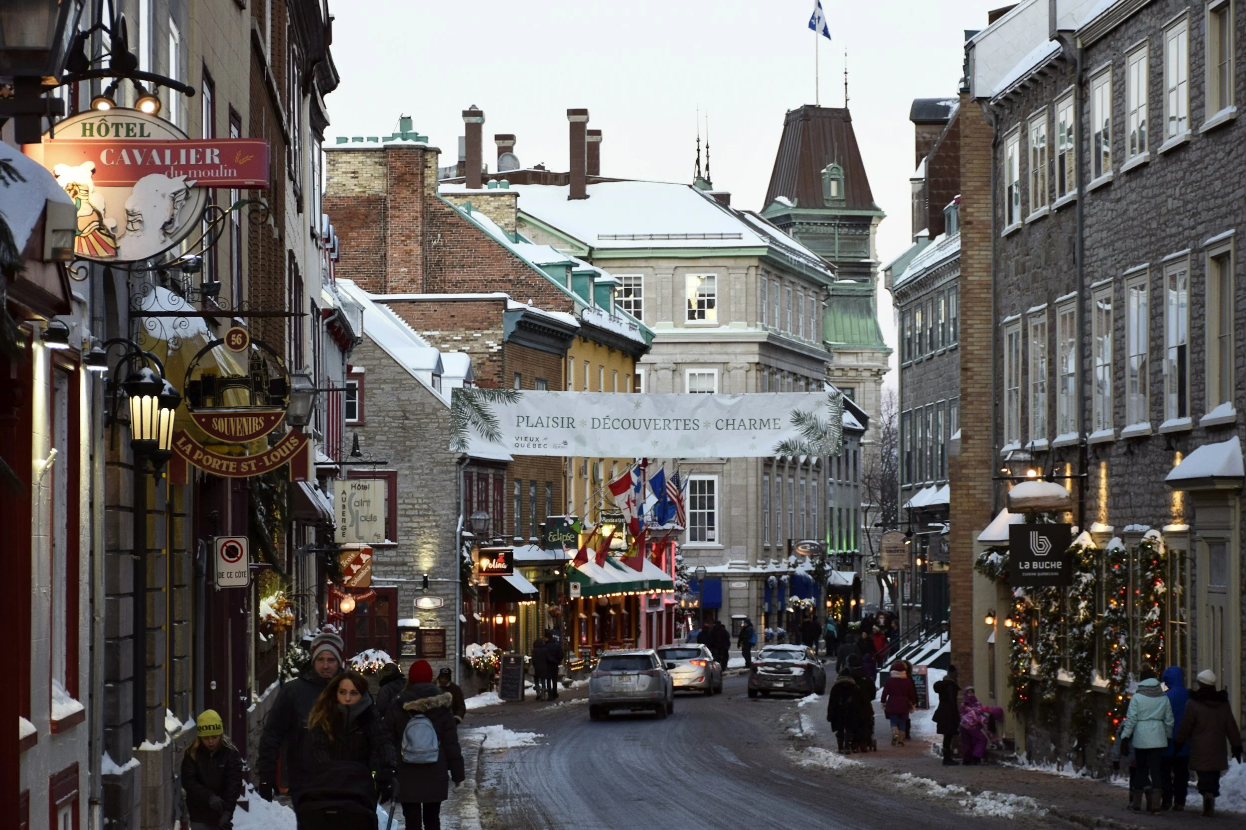 Old Quebec City Food Tour with 10+ Local Tastings