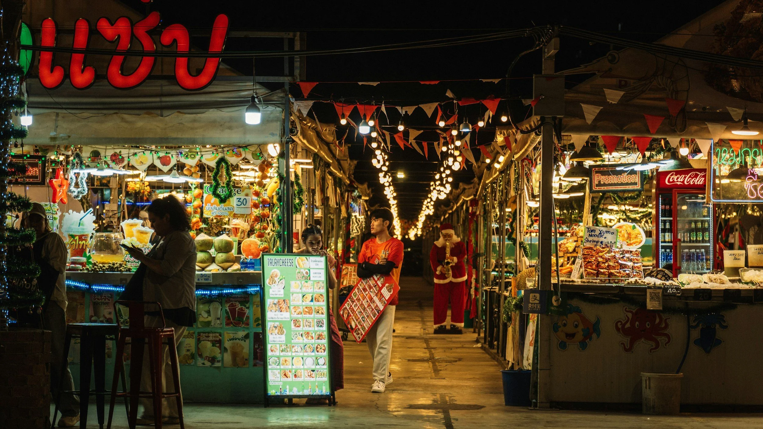 Thailand: Night Markets & Blue Waters