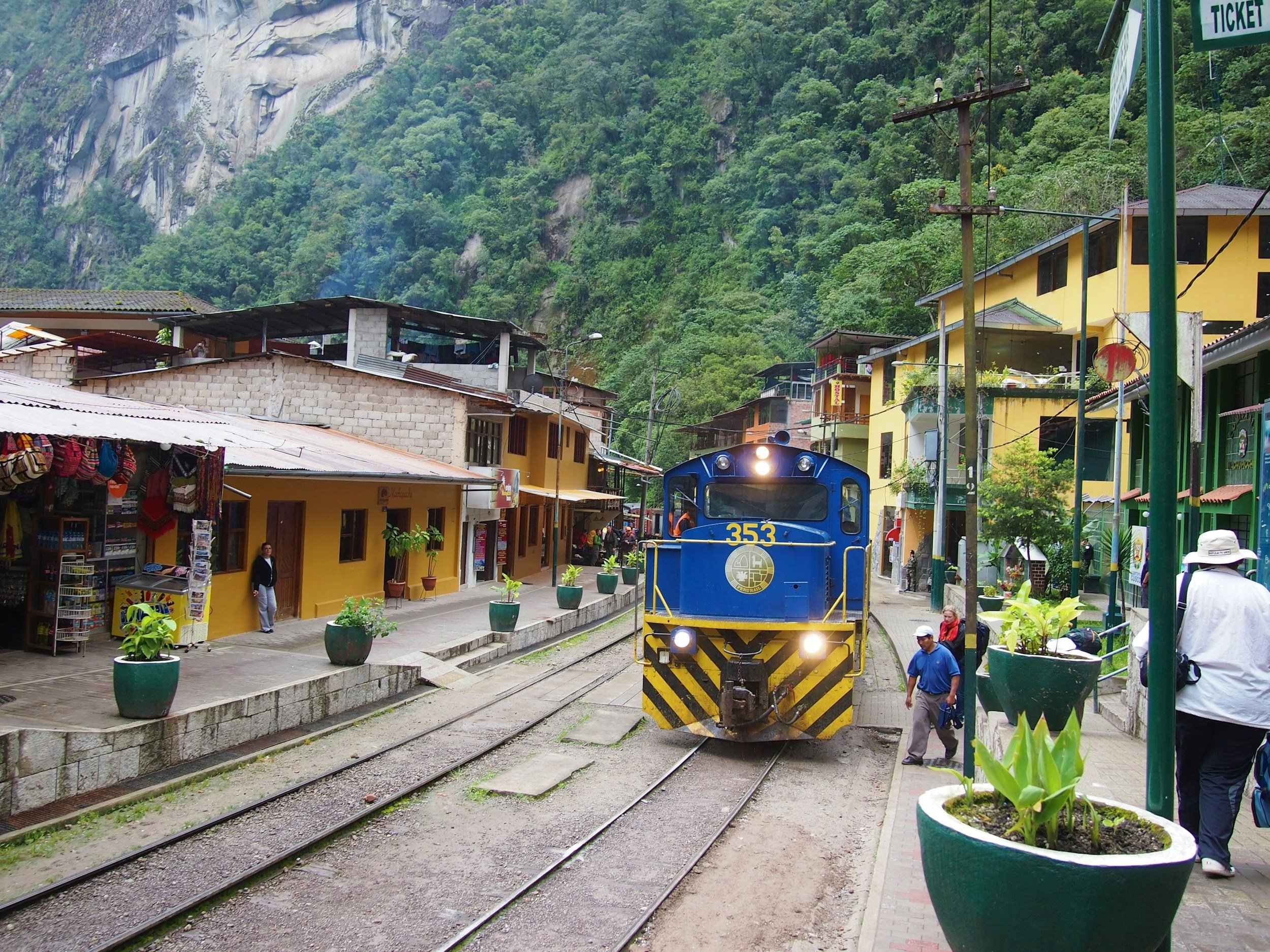 Amazon to Andes with Machu Picchu by Train